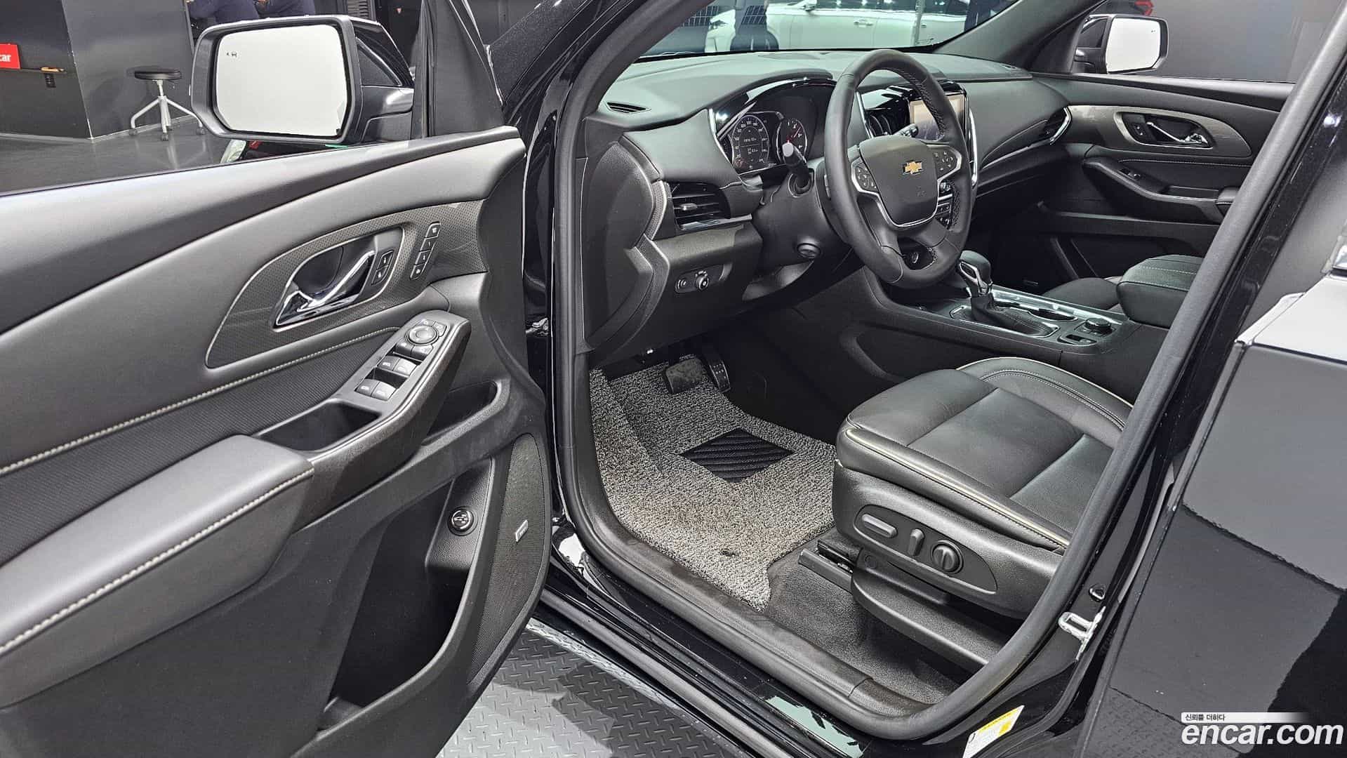 Traverse Chevrolet 2023.0-OPTION-015