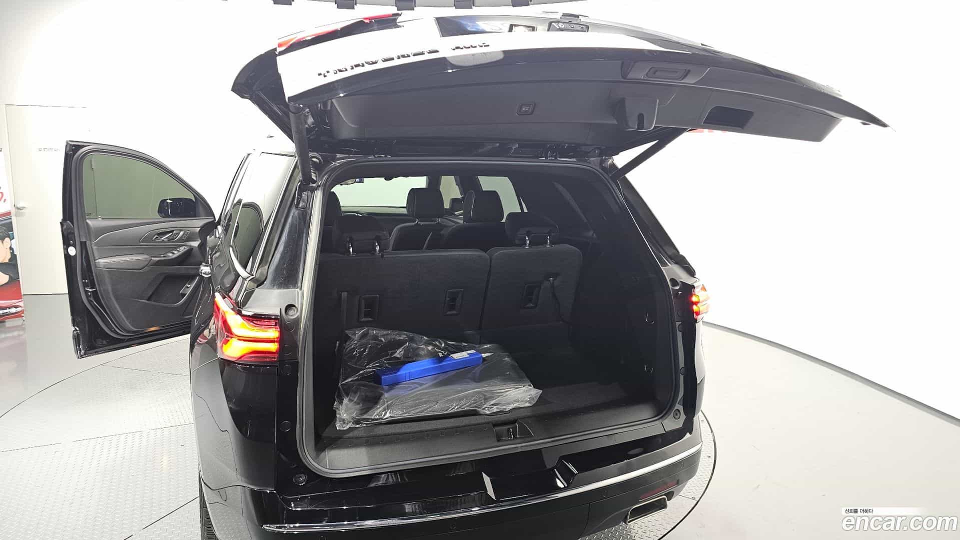 Traverse Chevrolet 2023.0-OPTION-024