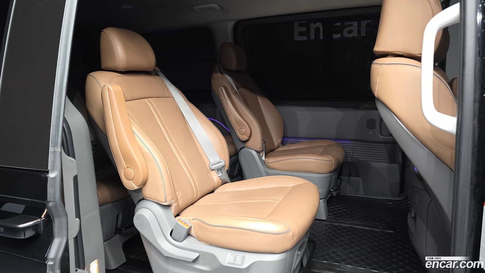 Staria Hyundai 2022.0-OPTION-016