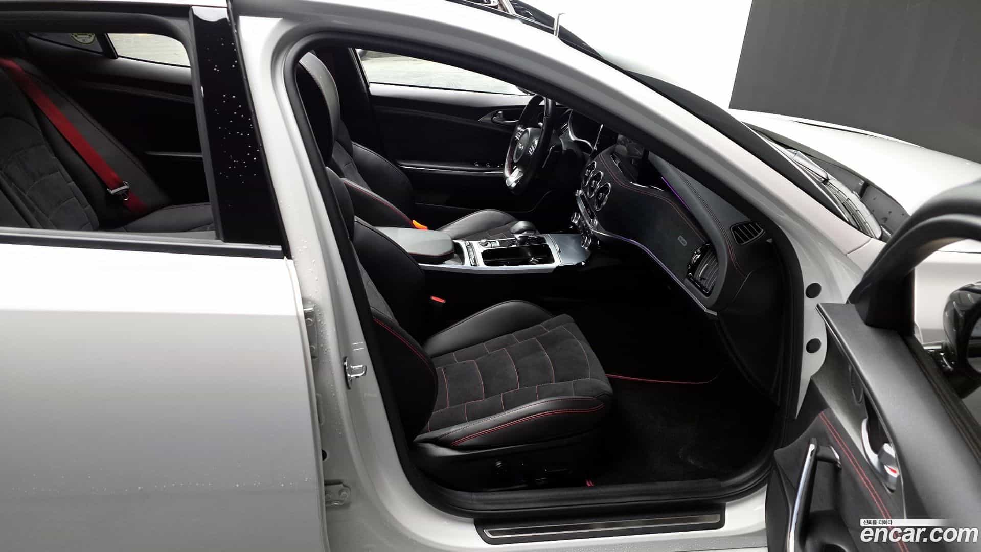 Stinger Kia 2022.0-OPTION-015