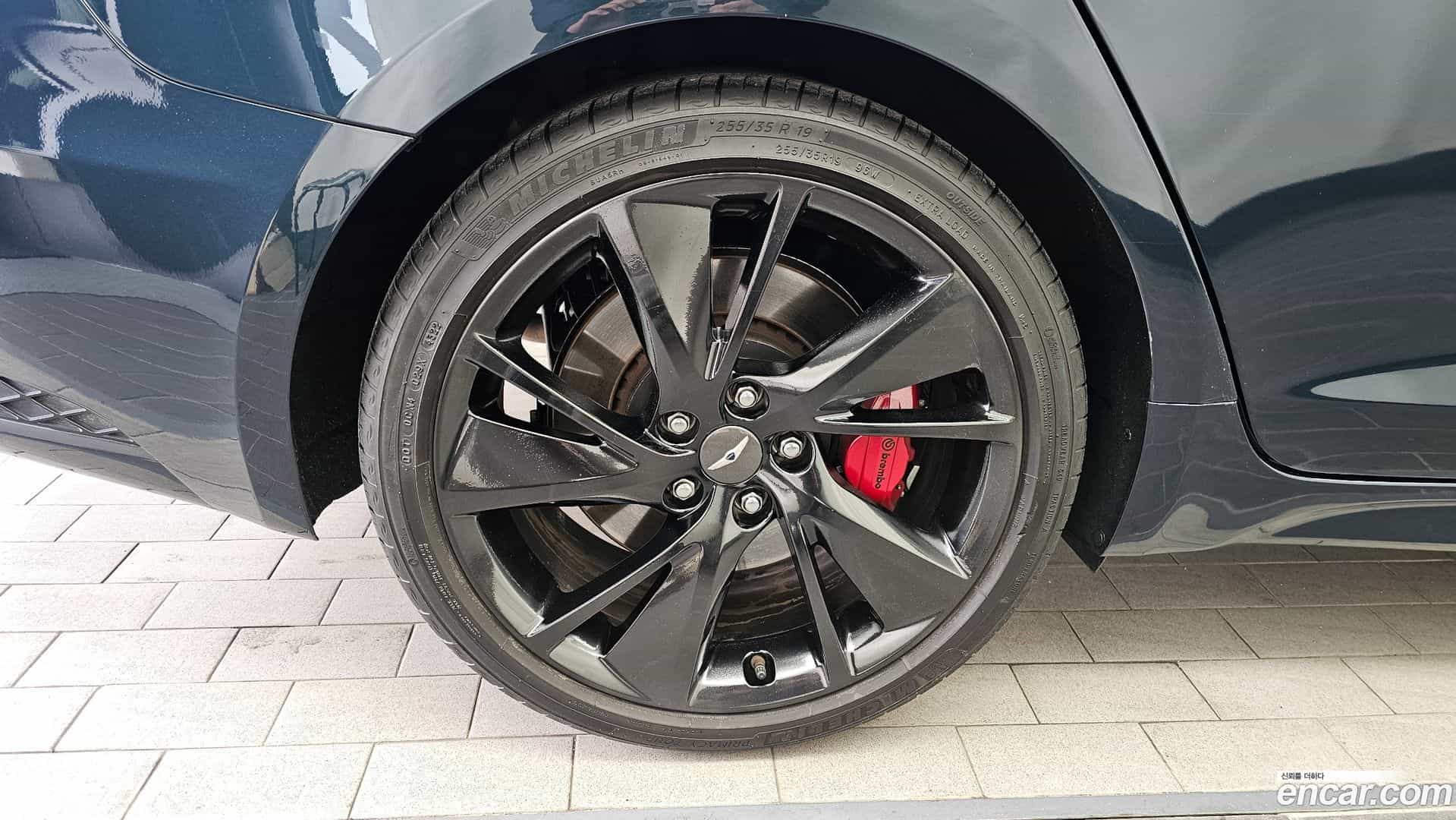G70 Genesis 2023.0-OUTER-005