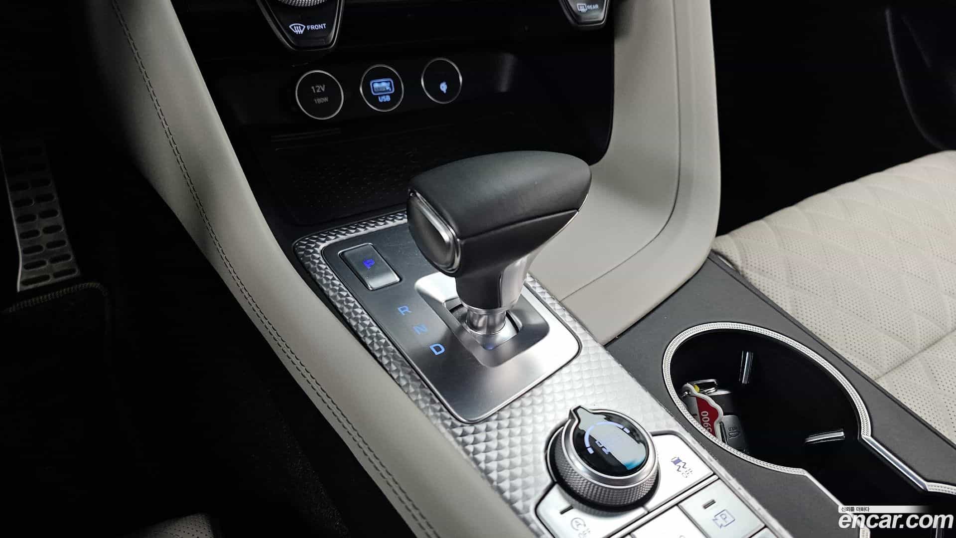 G70 Genesis 2023.0-INNER-009