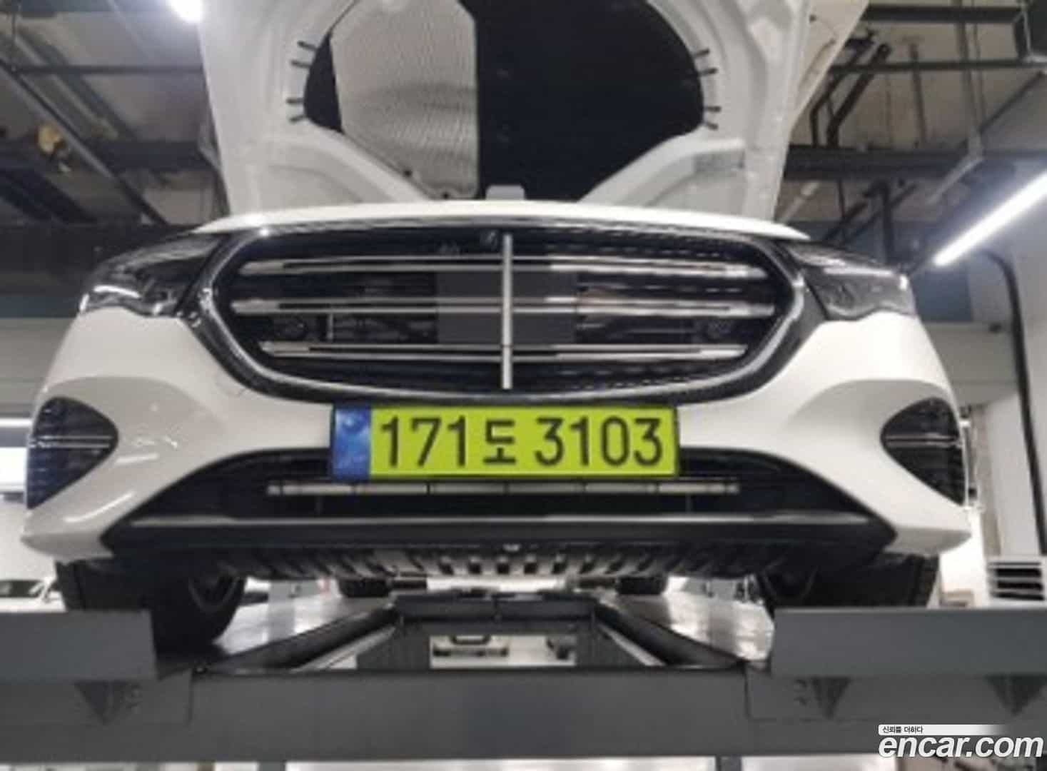 E-Class Mercedes-Benz 2025.4-OUTER-001