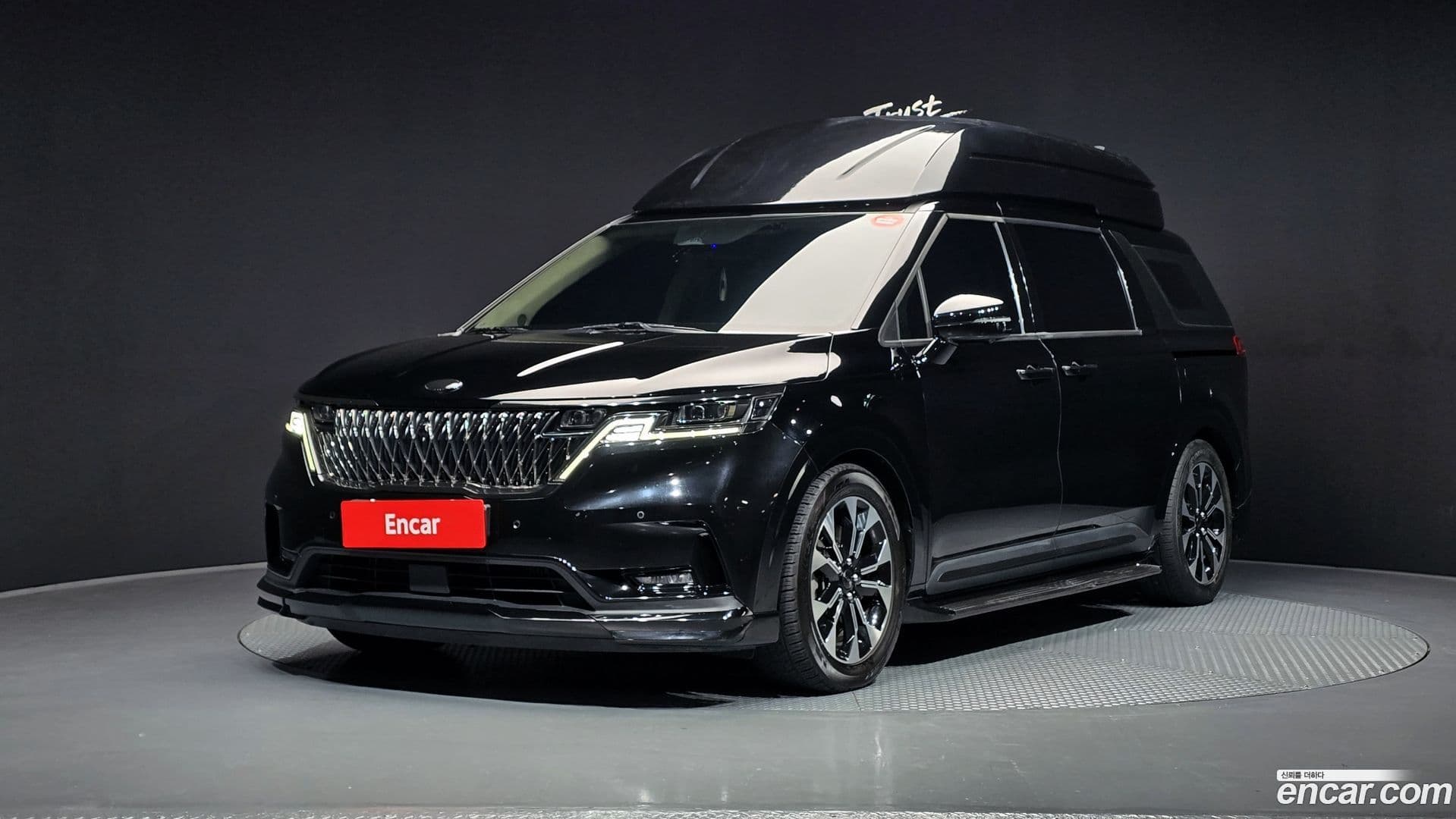 Main__Slider__Photo:Canival Kia 2021.7-0