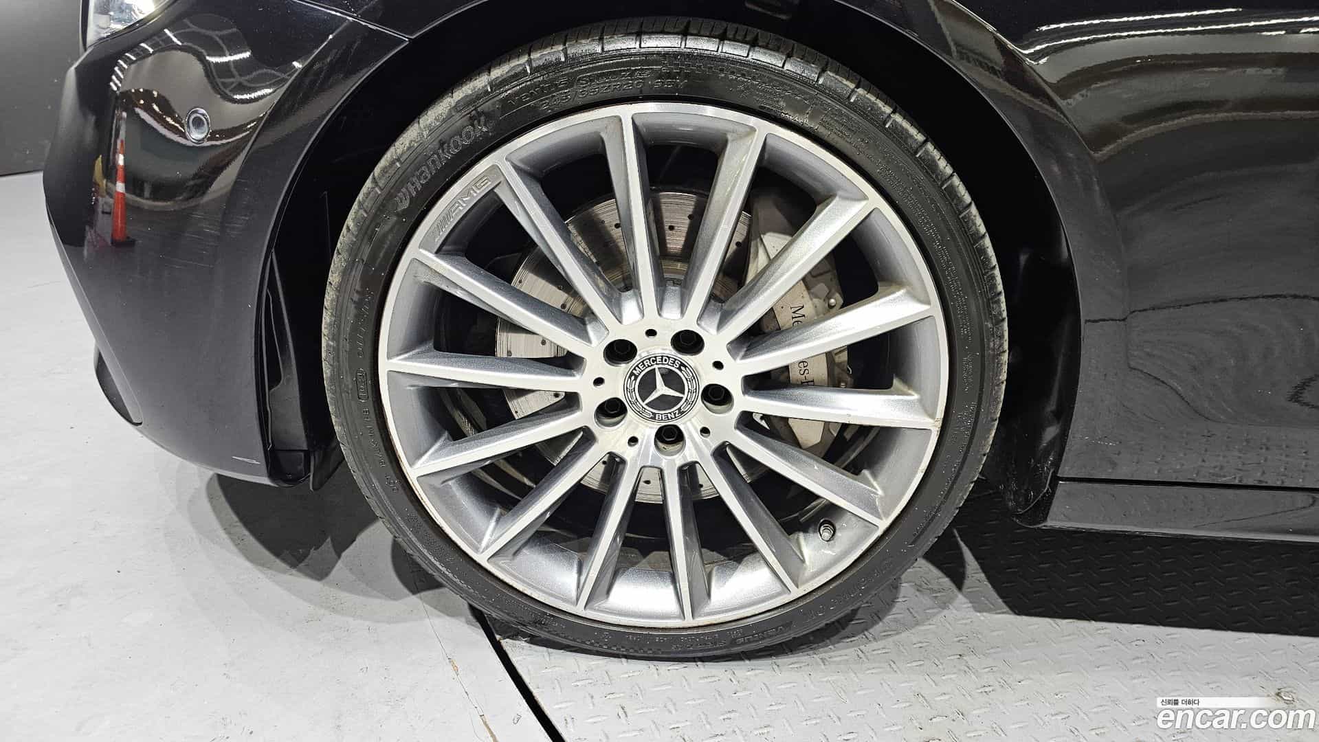 E-Class Mercedes-Benz 2022.4-OUTER-005