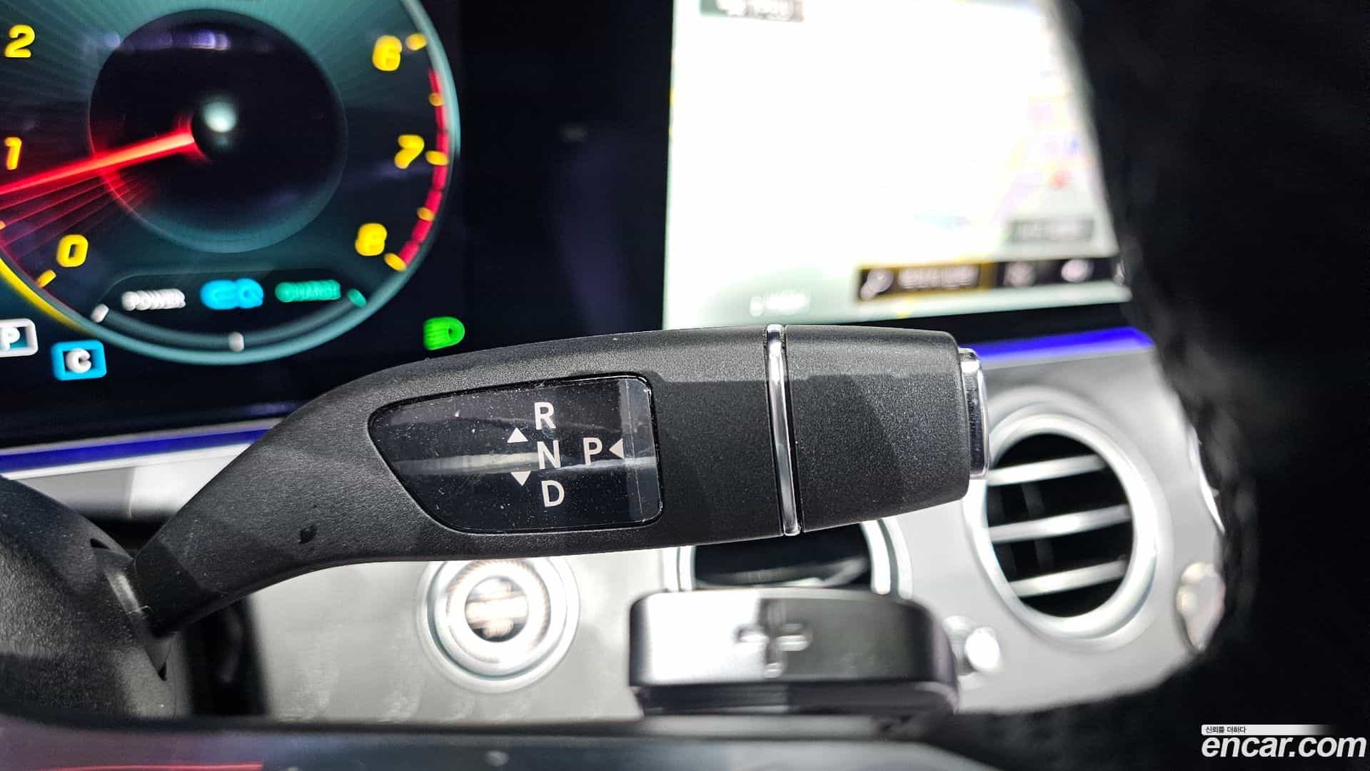 E-Class Mercedes-Benz 2022.4-INNER-009