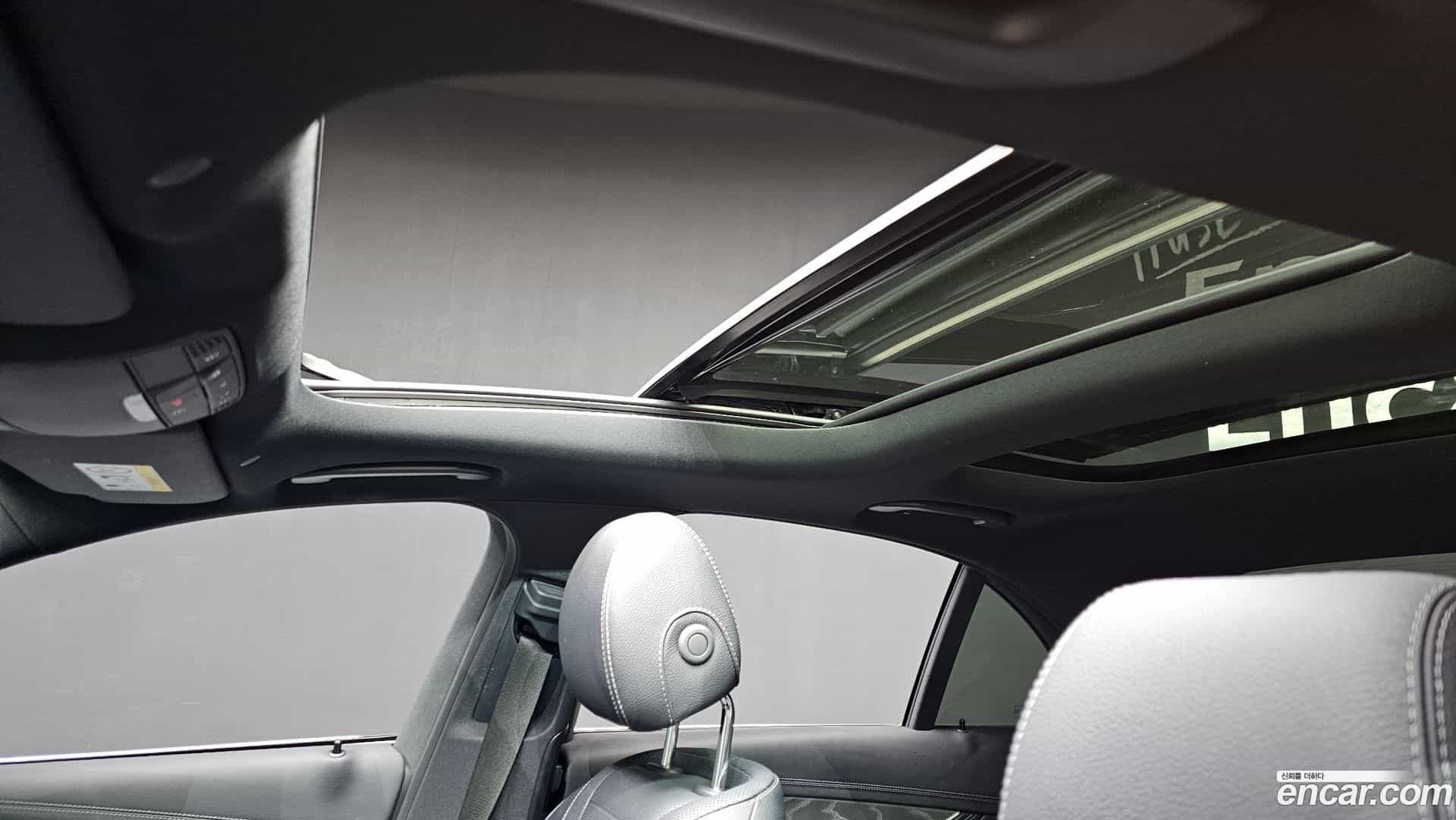 E-Class Mercedes-Benz 2022.4-OPTION-023