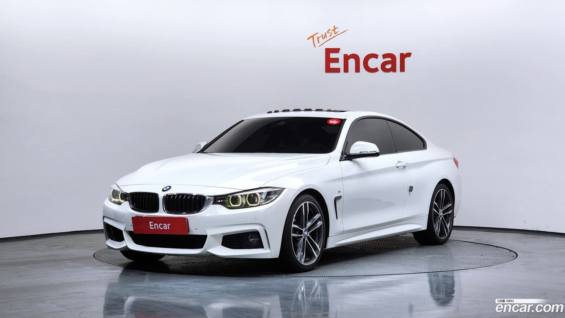Main__Slider__Photo:4-Series BMW 2018.3-0