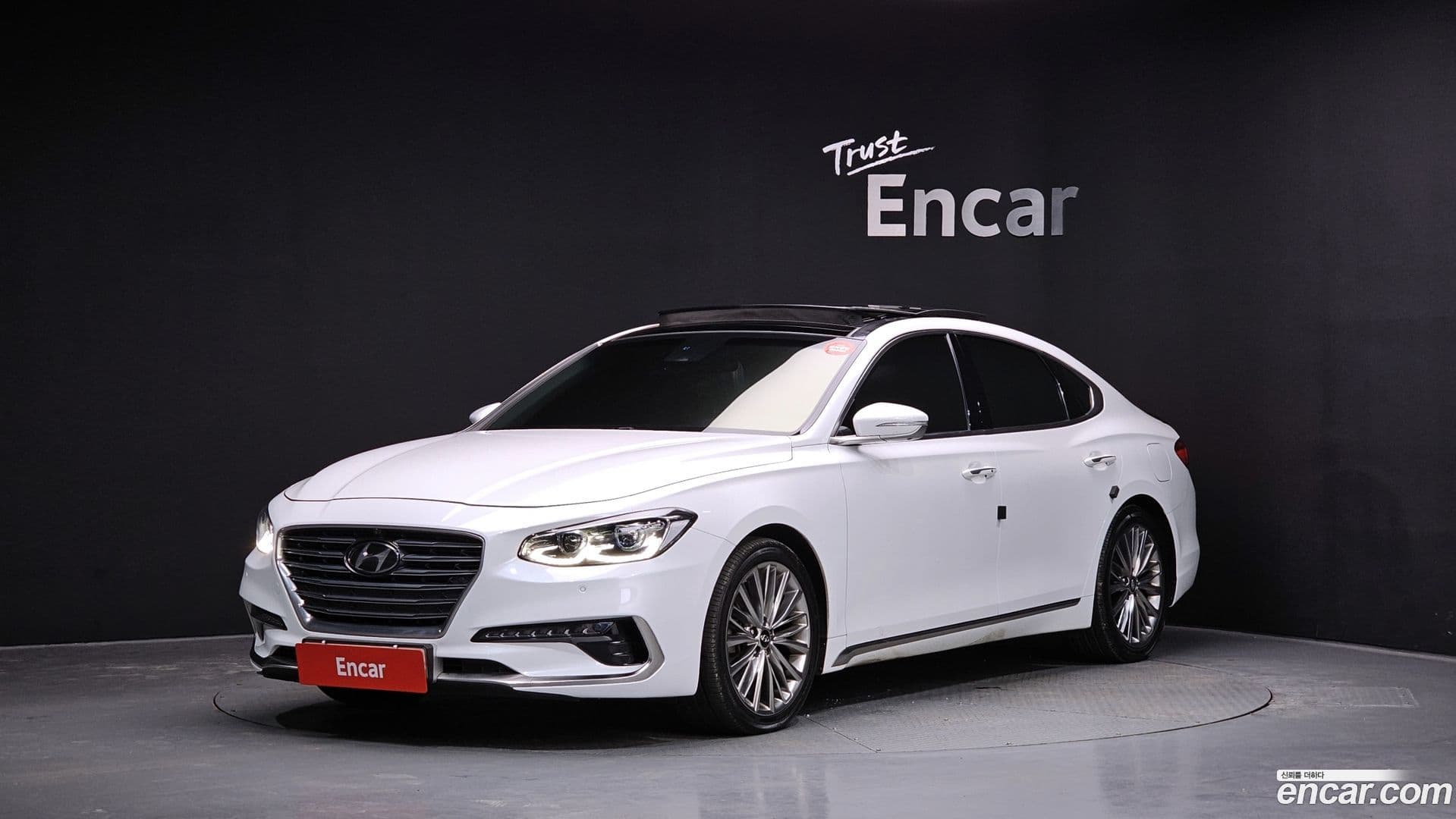 Main__Slider__Photo:Grandeur Hyundai 2019.2-0
