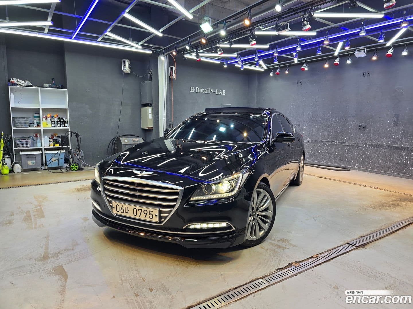 Main__Slider__Photo:Genesis Hyundai 2015.8-0
