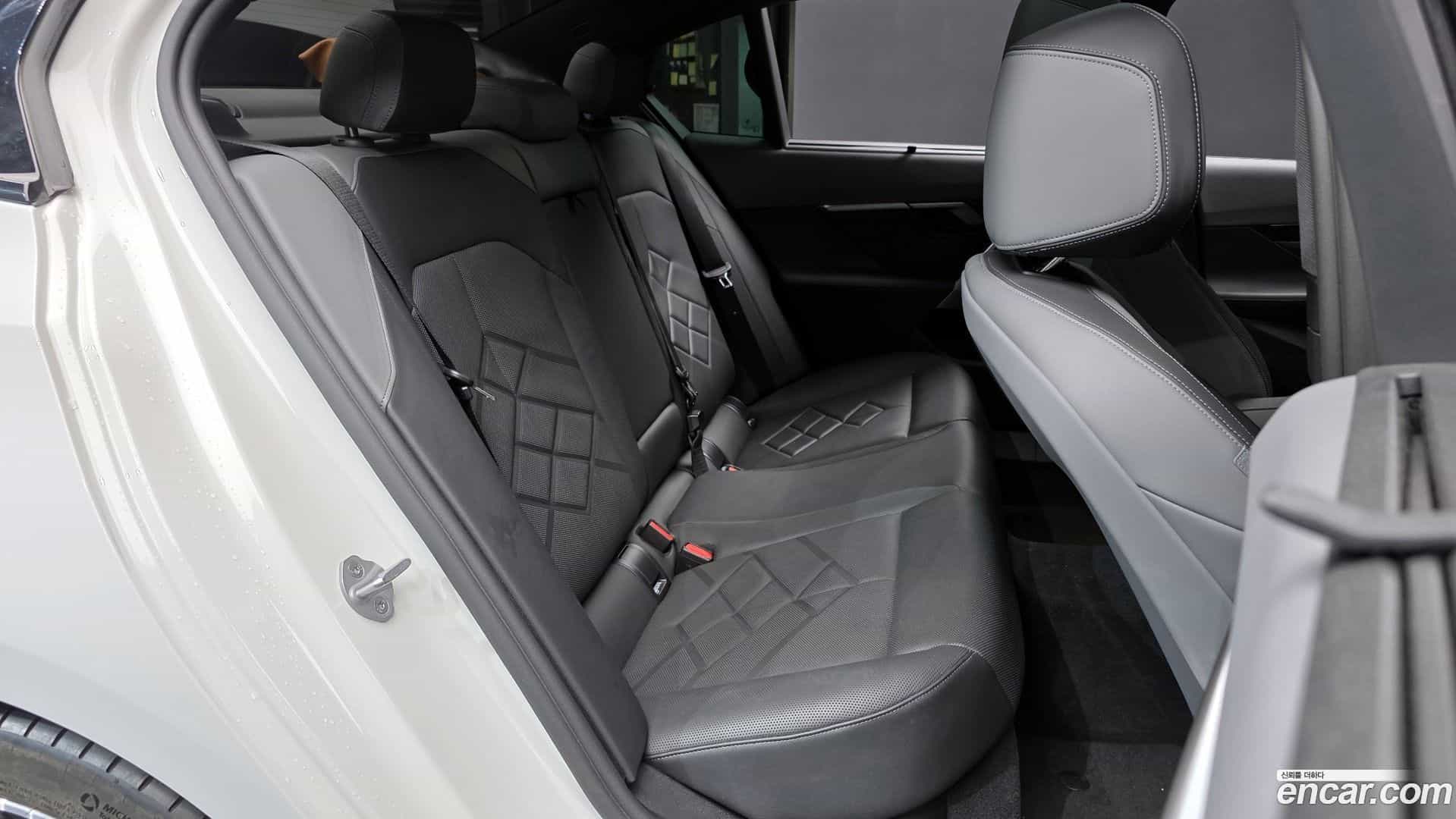 5-Series BMW 2025.4-OPTION-016
