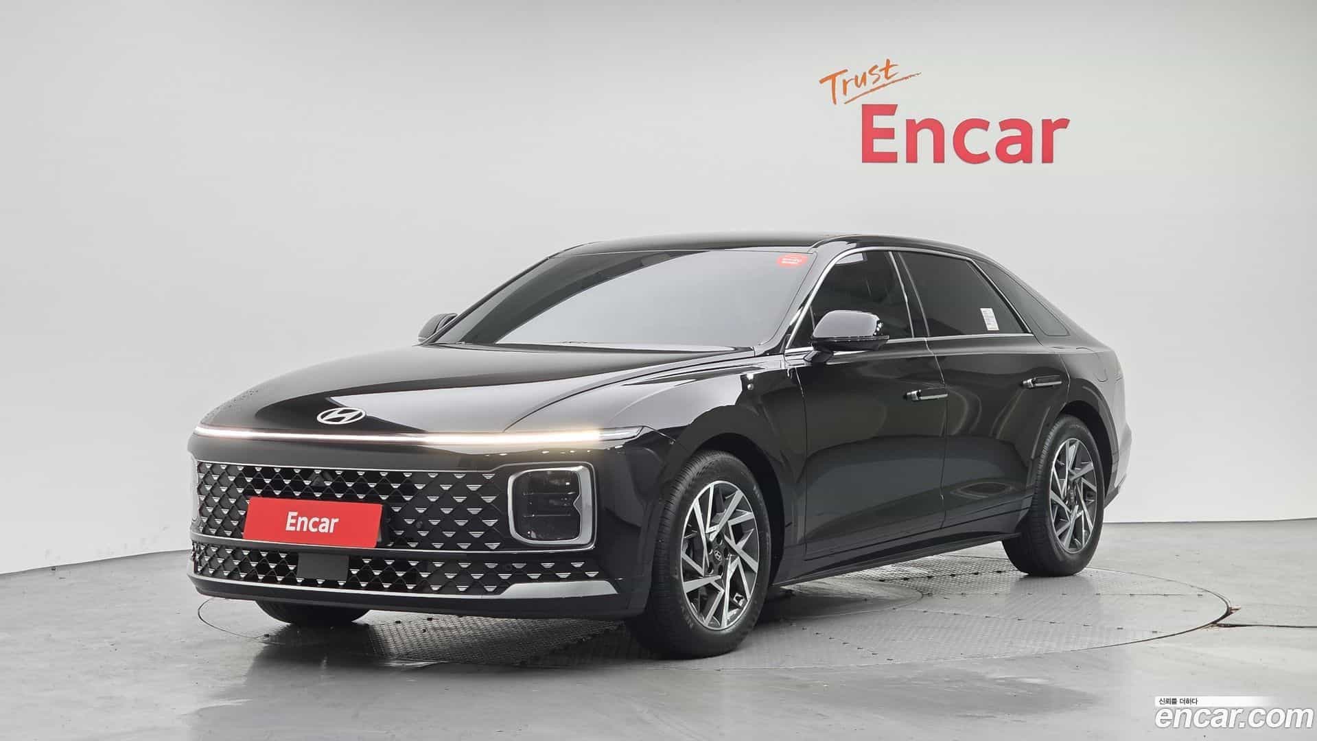 Grandeur Hyundai 2024.10-OUTER-001