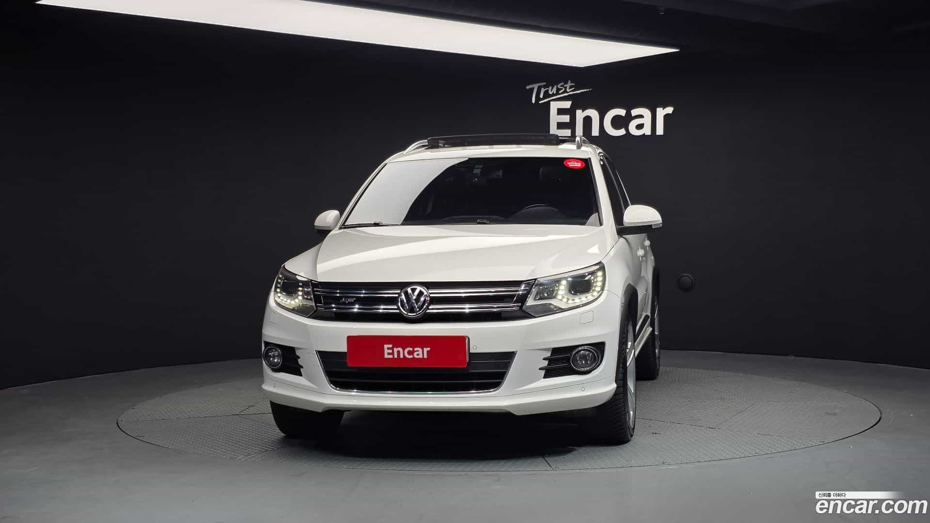 Tiguan Volkswagen 2013.5-OUTER-003