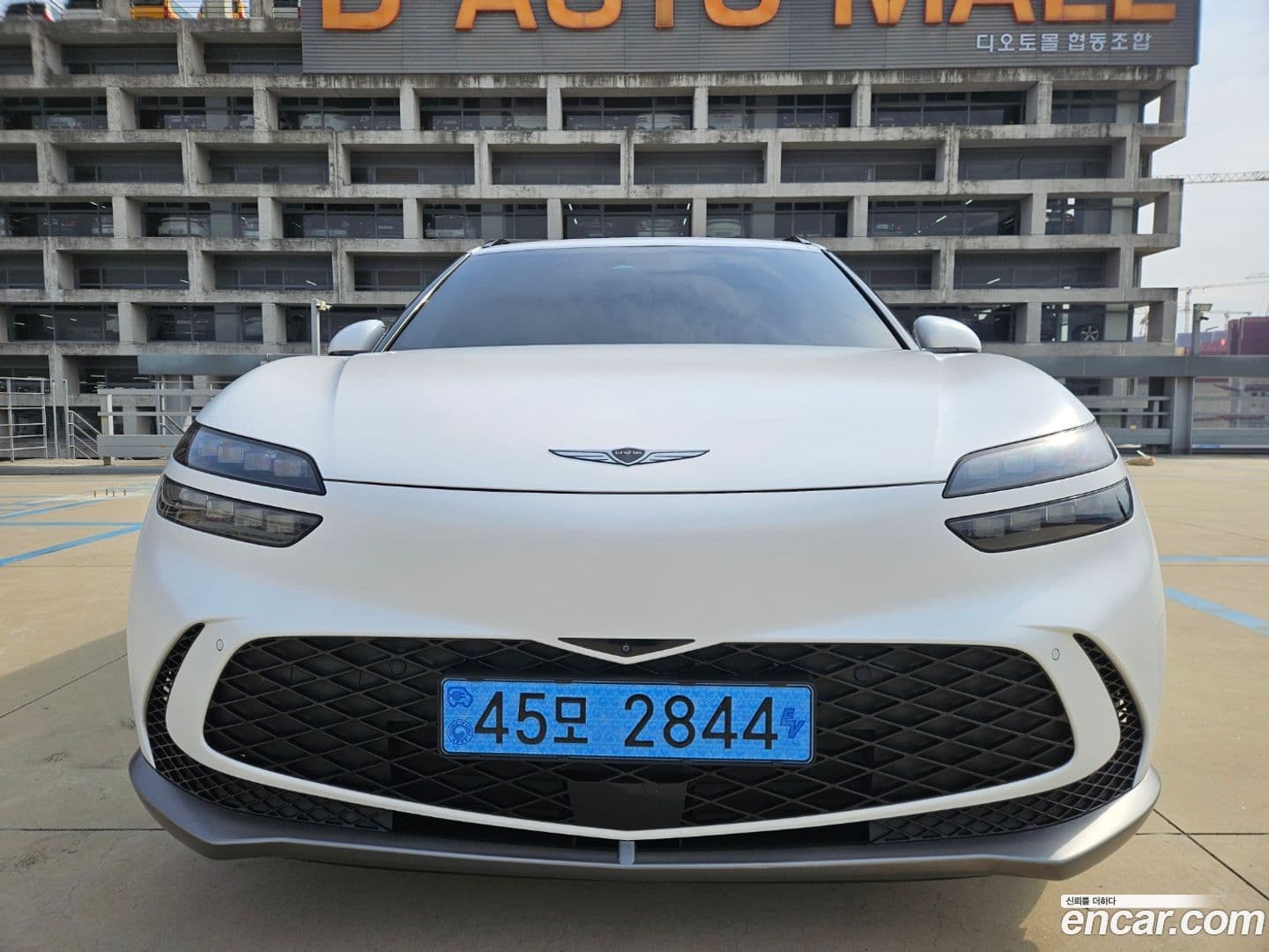 Main__Slider__Photo:GV60 Genesis 2022.2-0