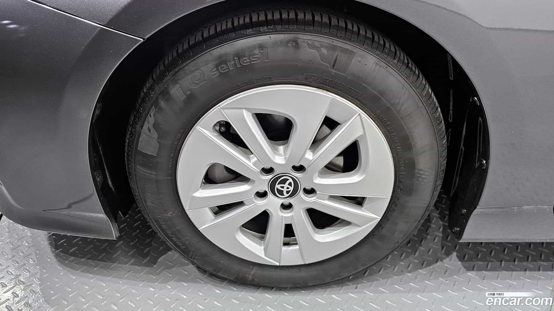 Prius Toyota 2018.0-OUTER-005