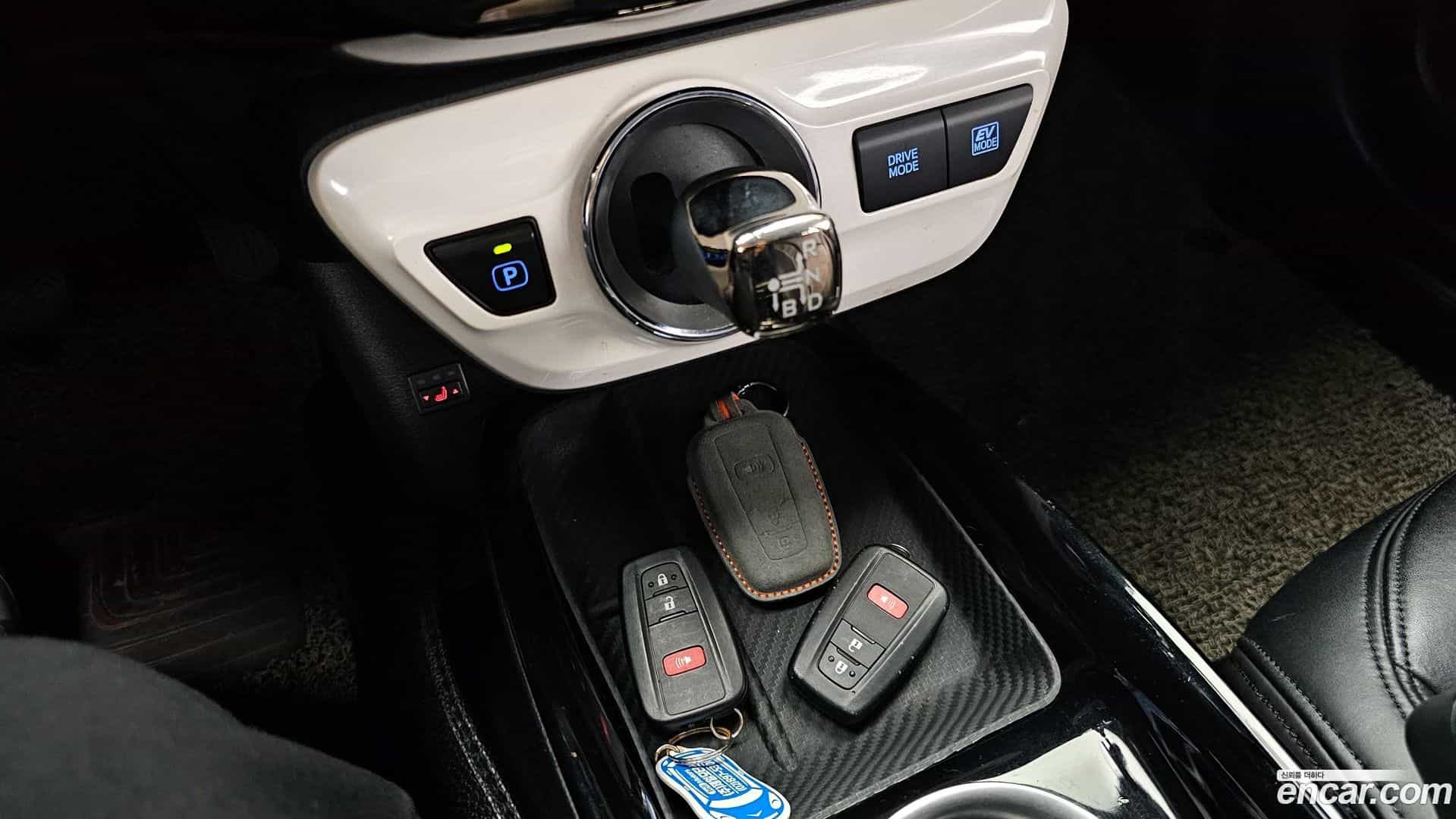 Prius Toyota 2018.0-INNER-009