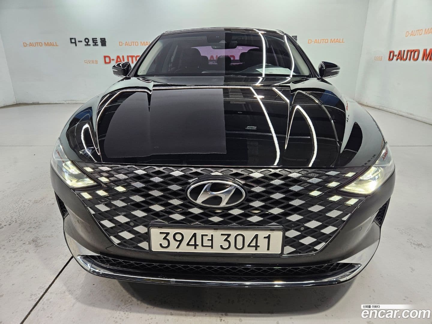 Main__Slider__Photo:Grandeur Hyundai 2020.9-0