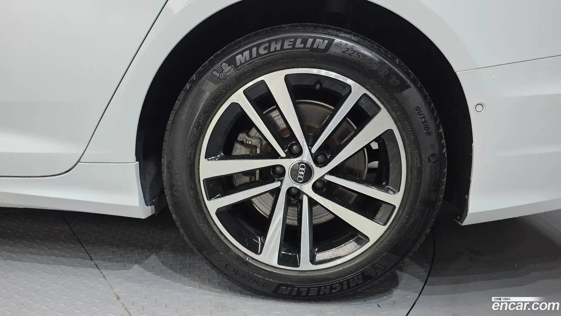 A6 Audi 2019.9-OUTER-005