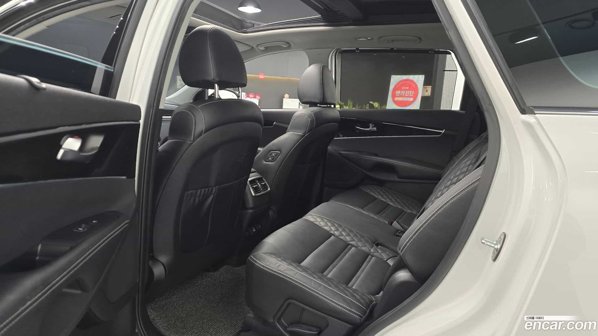Sorento Kia 2017.9-OPTION-016