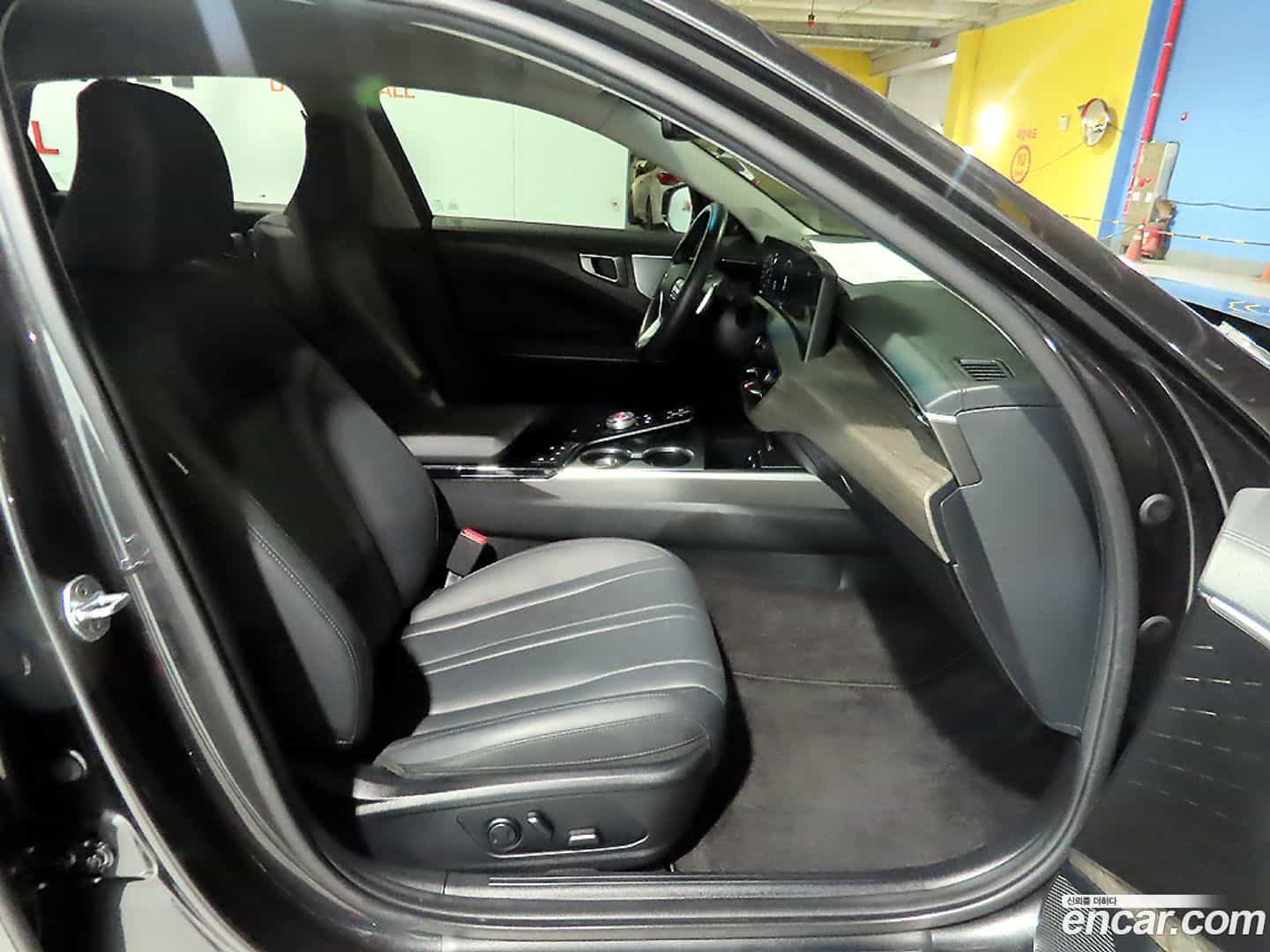 K8 Kia 2022.0-INNER-009