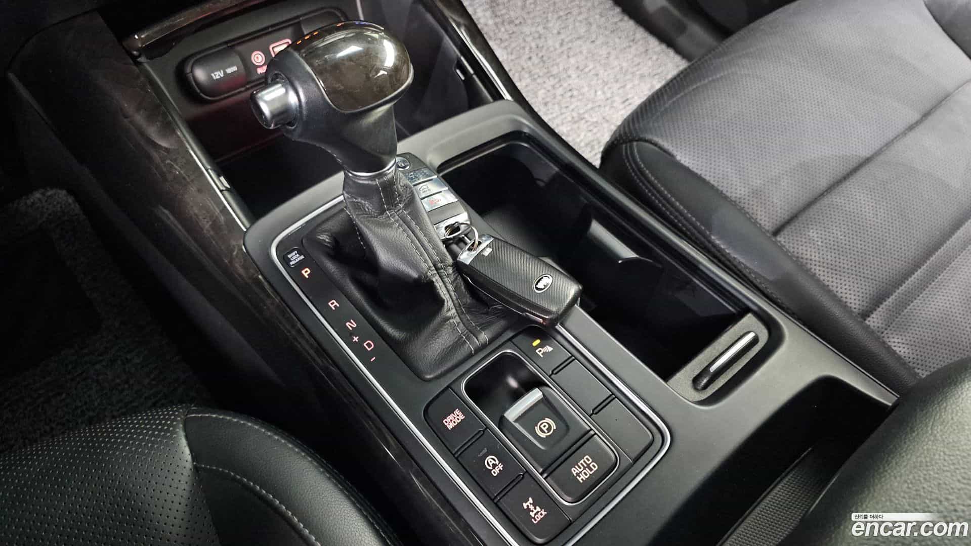 Sorento Kia 2015.5-INNER-009