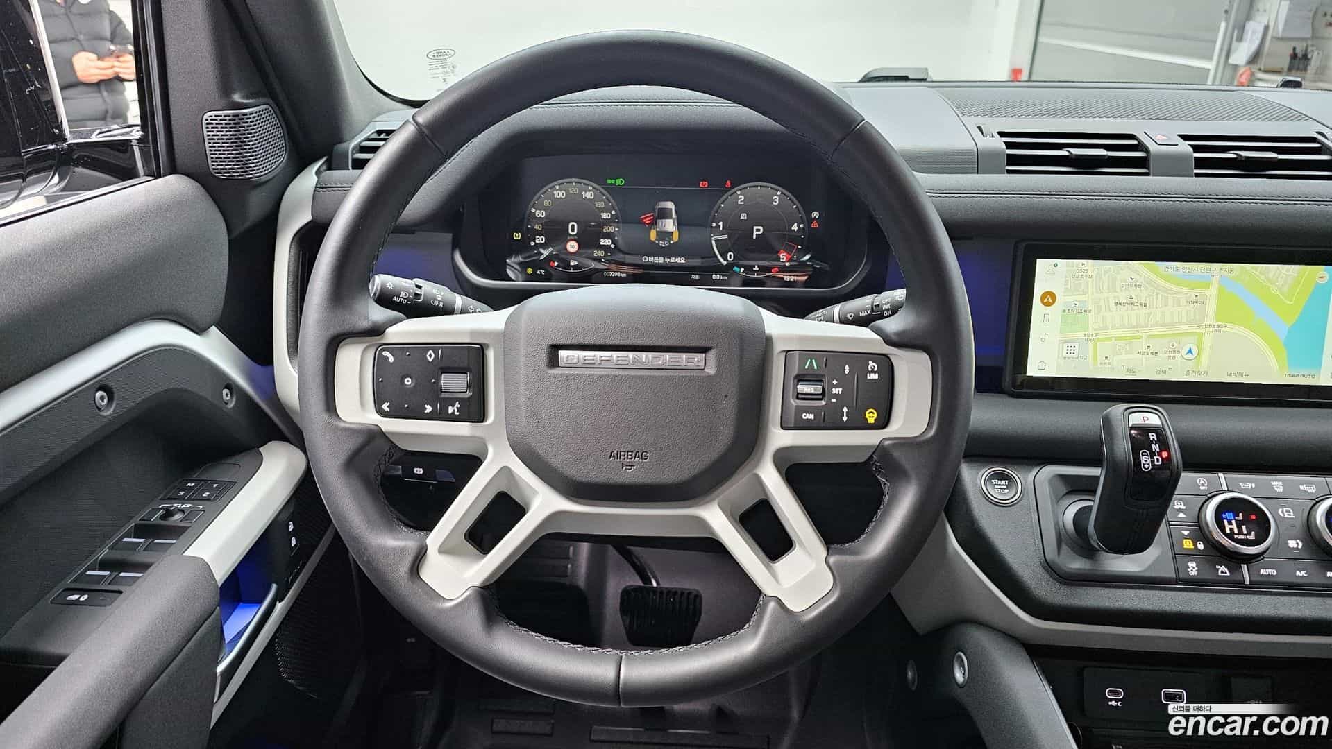 Defender Land Rover 2023.9-OPTION-017