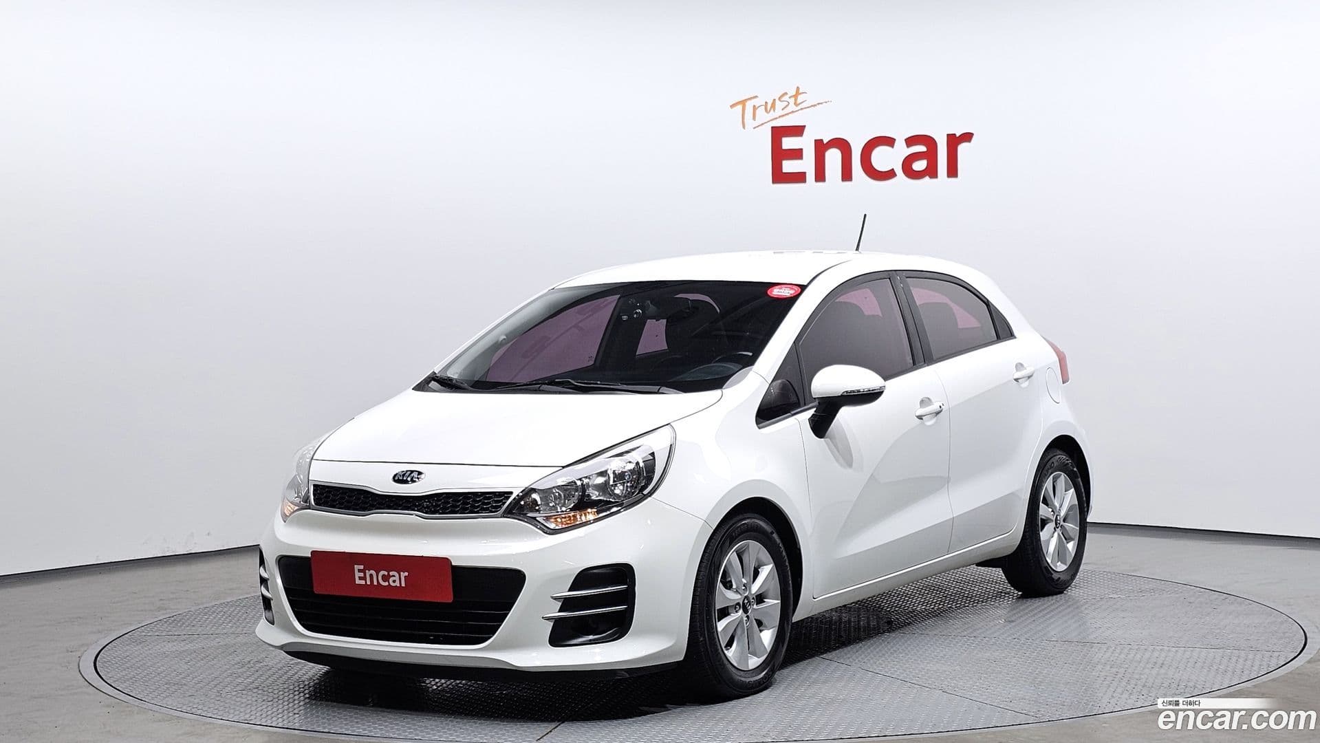 Main__Slider__Photo:pride Kia 2016.2-0