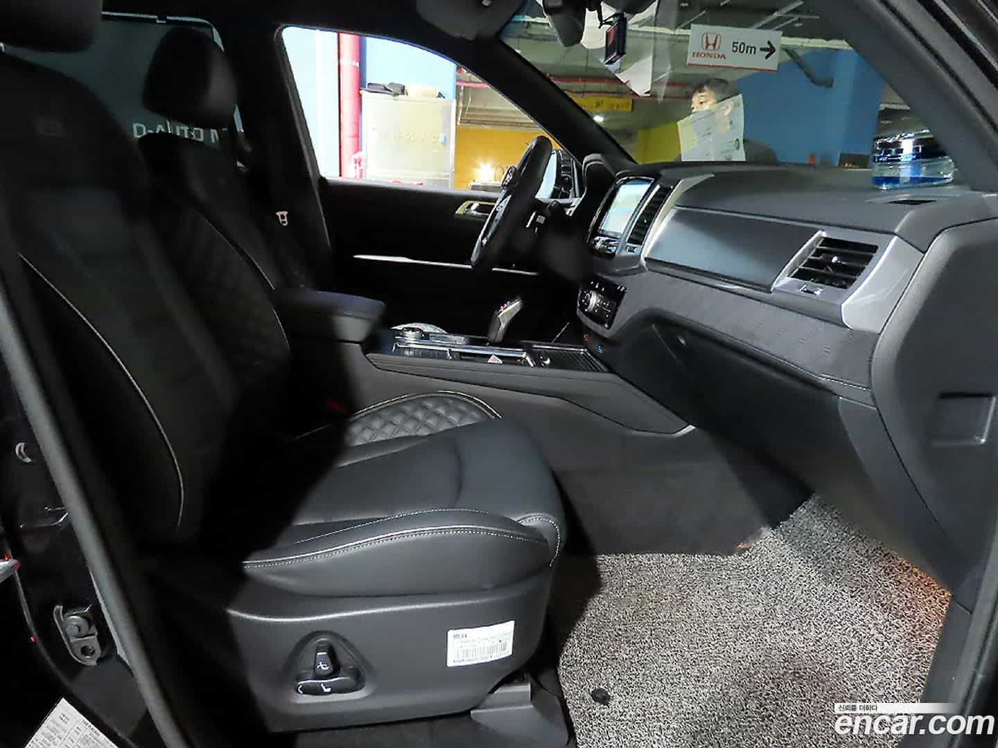 Rexton KG Mobility 2021.0-INNER-008