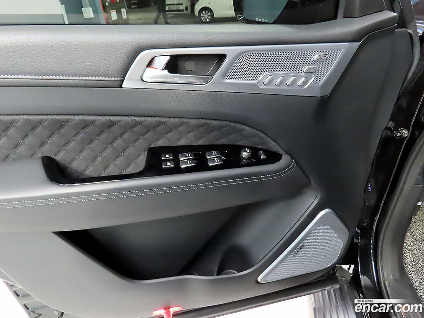Rexton KG Mobility 2021.0-OPTION-018