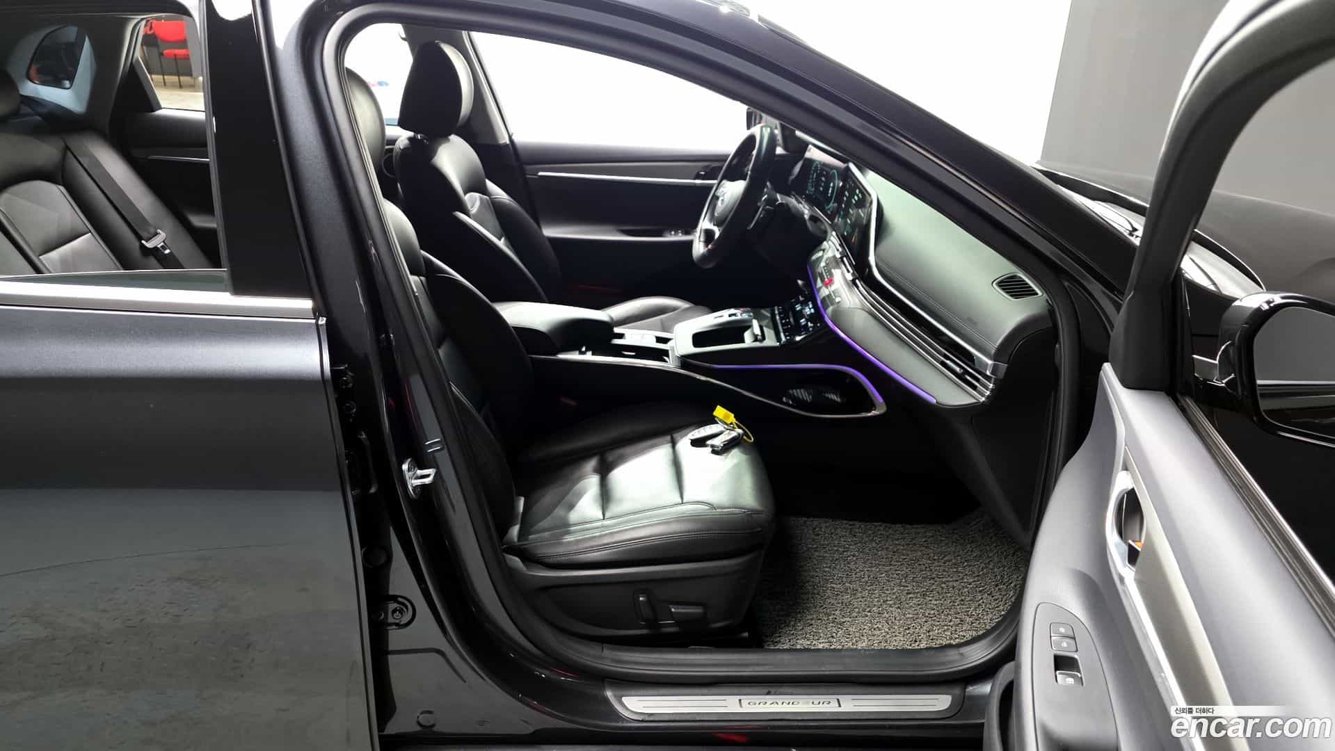 Grandeur Hyundai 2021.9-OPTION-015