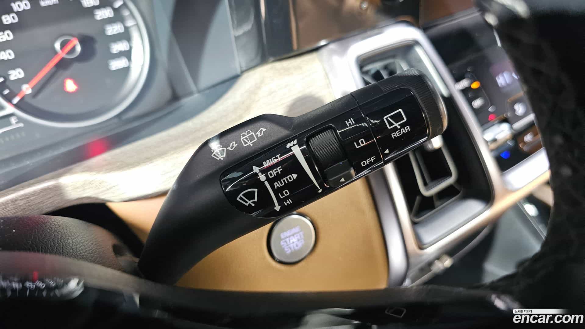 Sorento Kia 2020.8-OPTION-023
