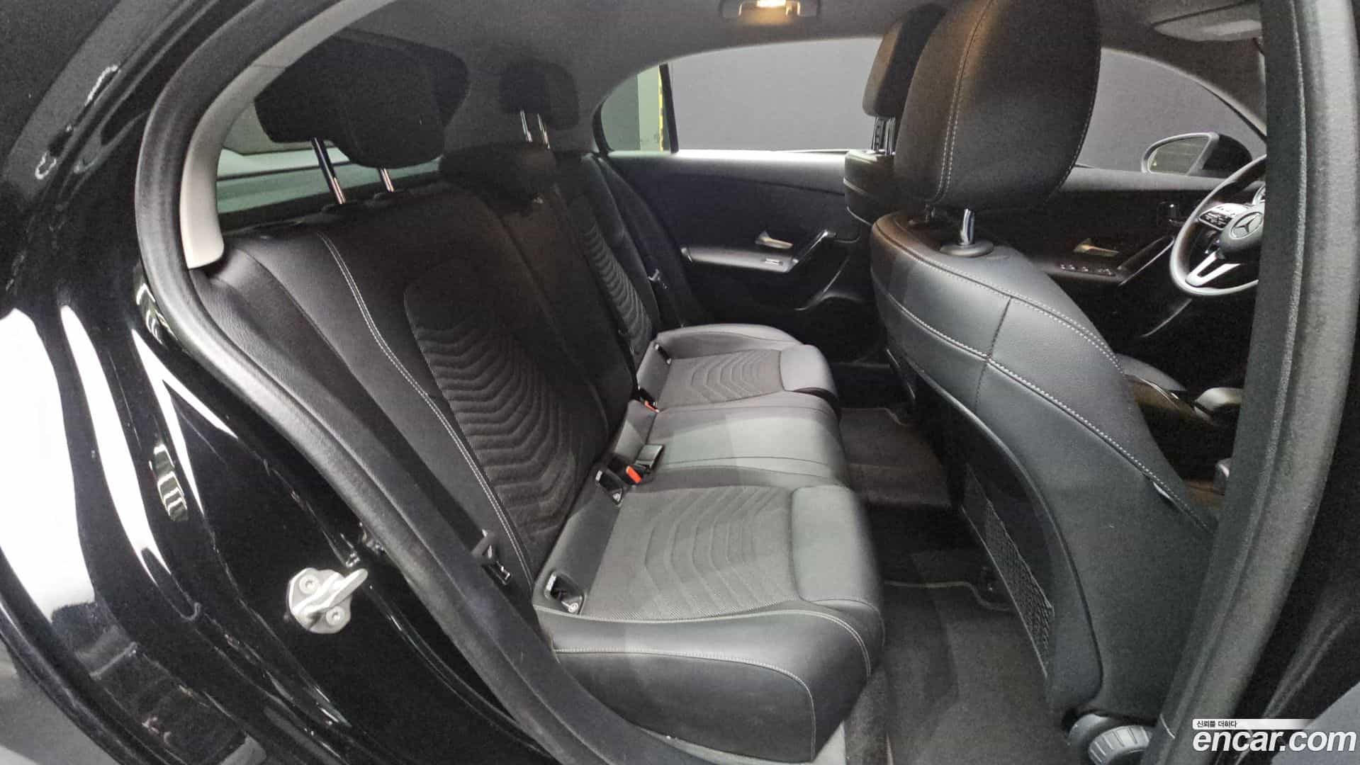 A-Class Mercedes-Benz 2020.1-OPTION-017