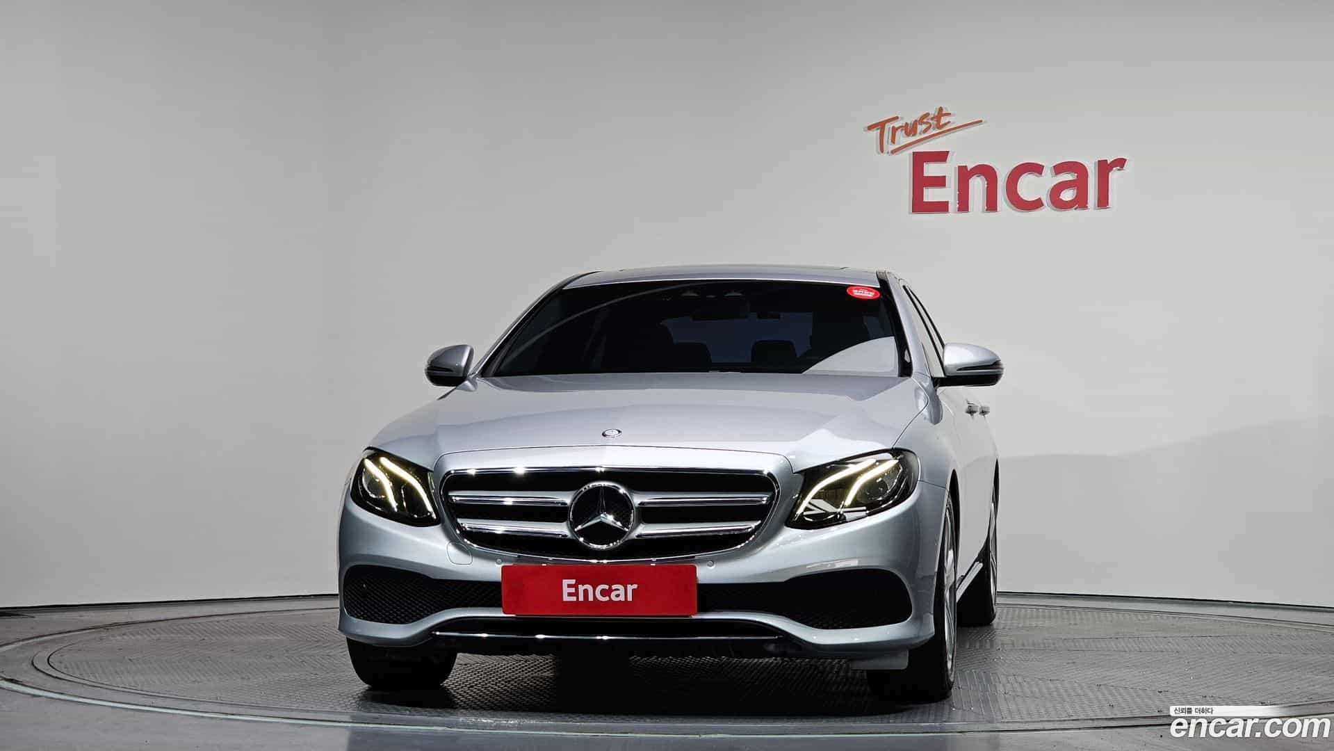 E-Class Mercedes-Benz 2017.1-OUTER-003