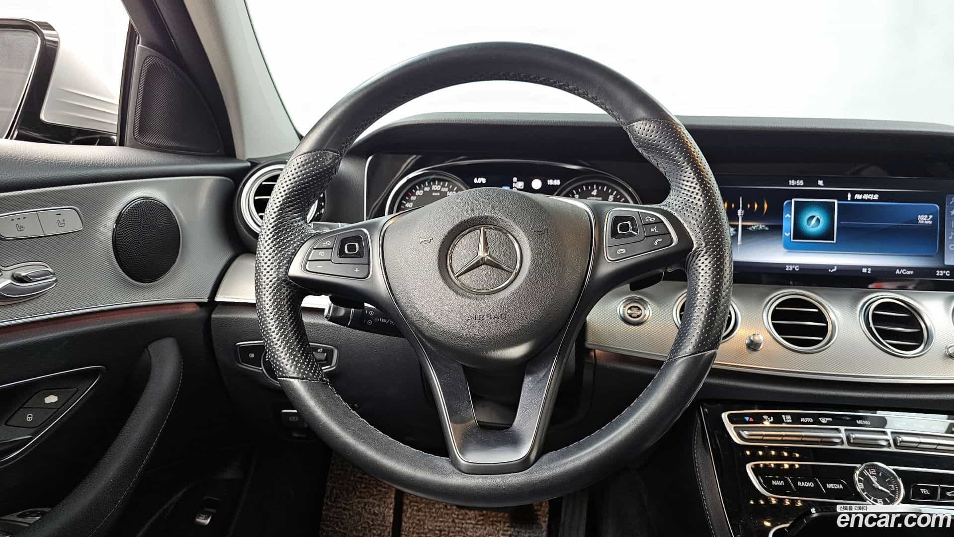 E-Class Mercedes-Benz 2017.1-OPTION-017