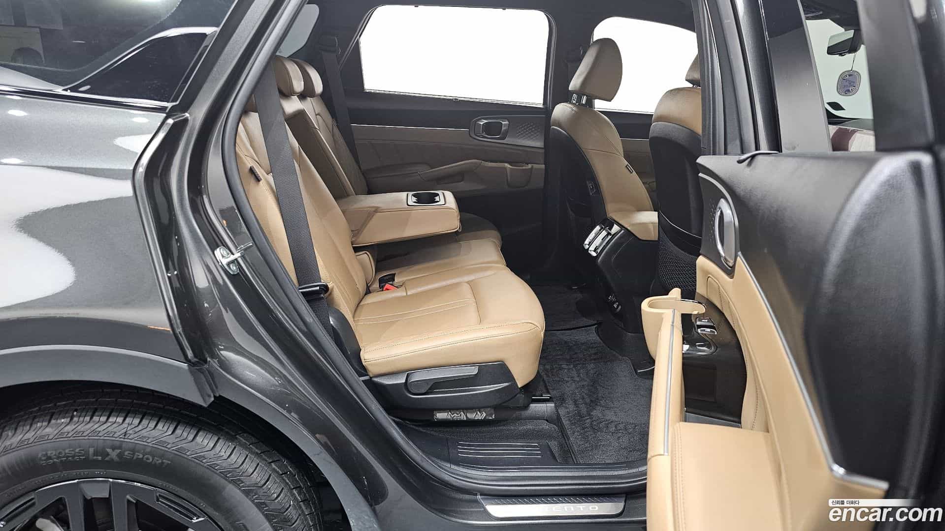 Sorento Kia 2023.8-OPTION-016