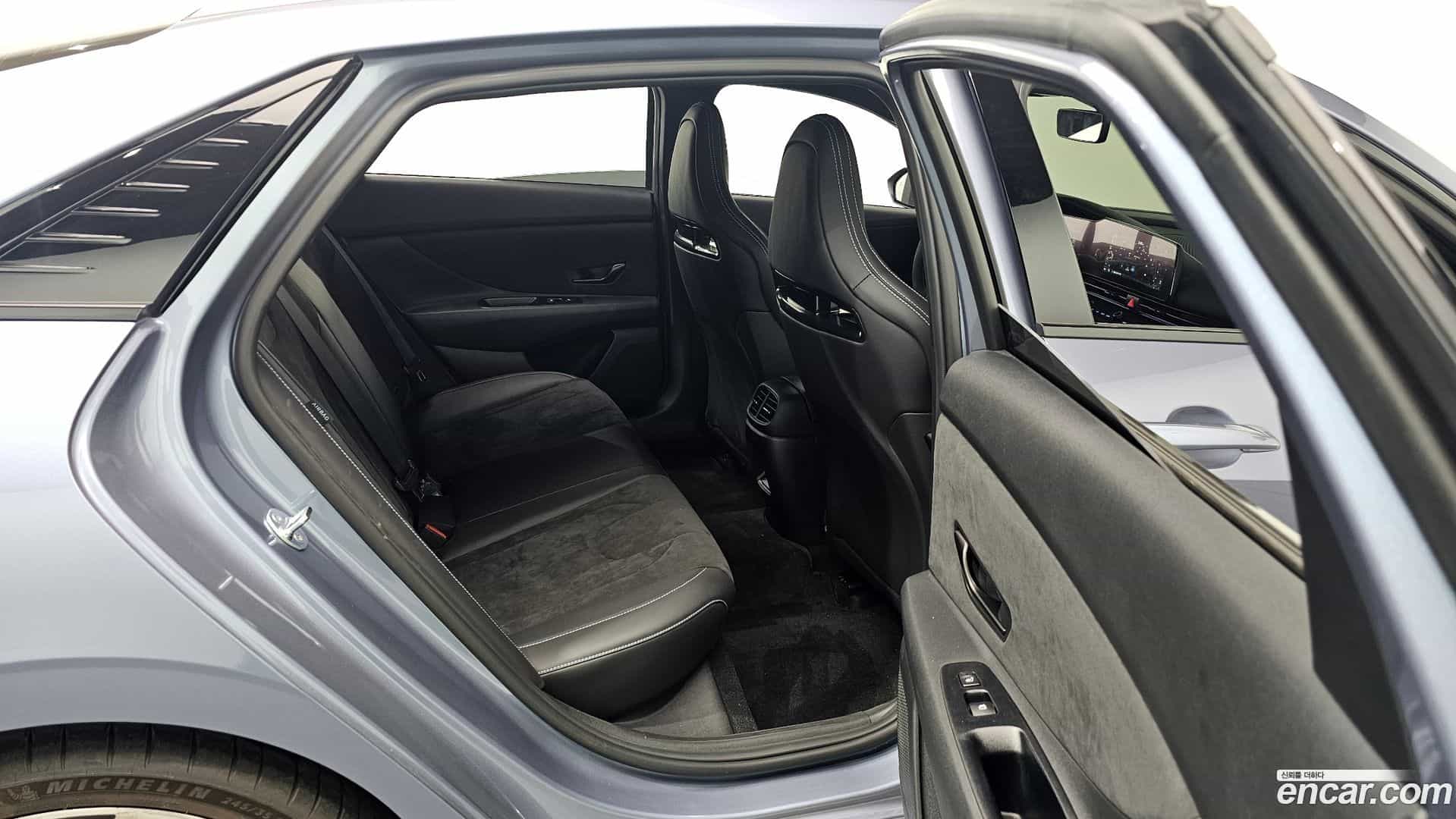 AVANTE Hyundai 2025.6-OPTION-015