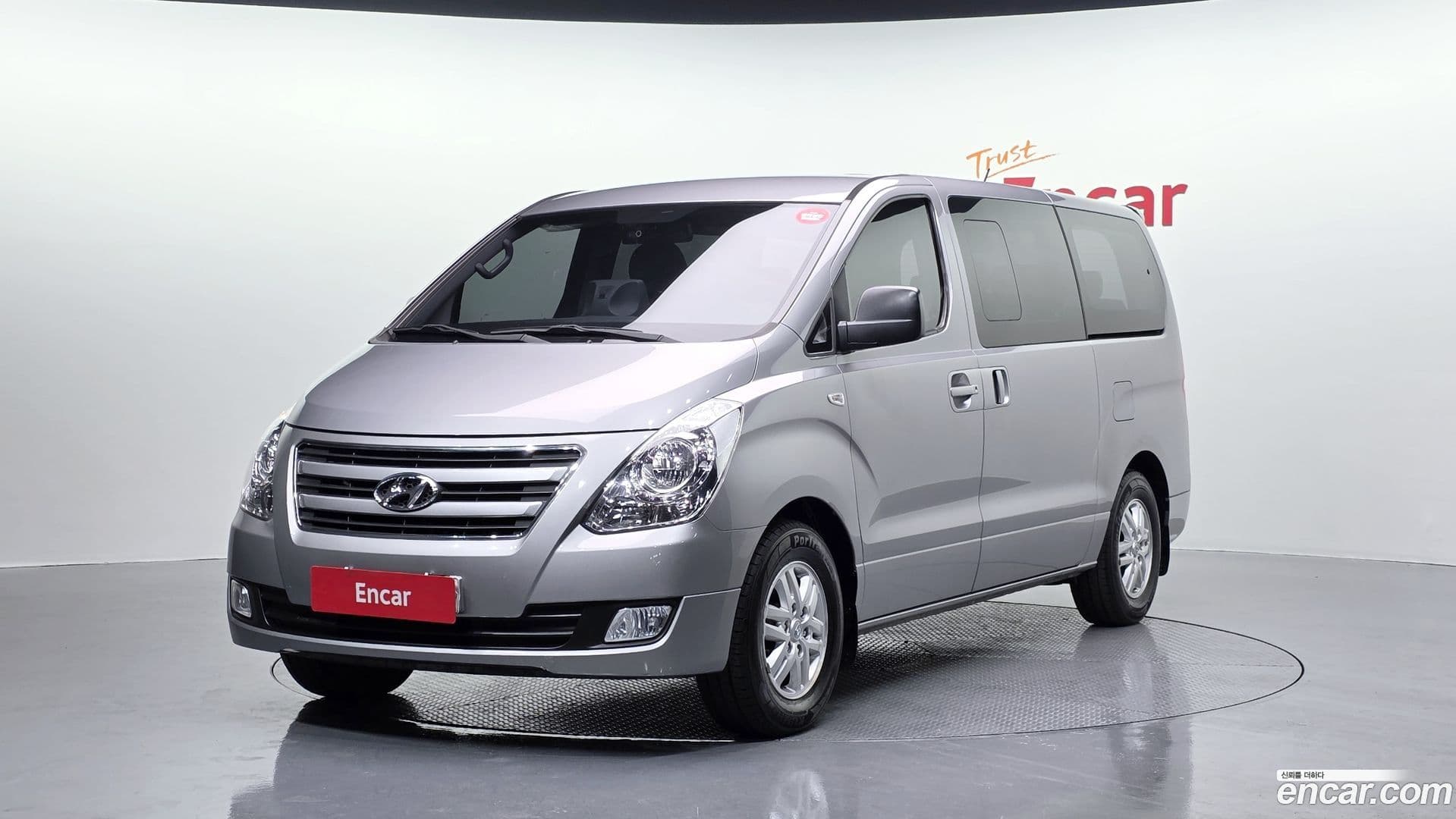 Main__Slider__Photo:Starex Hyundai 2015.7-0