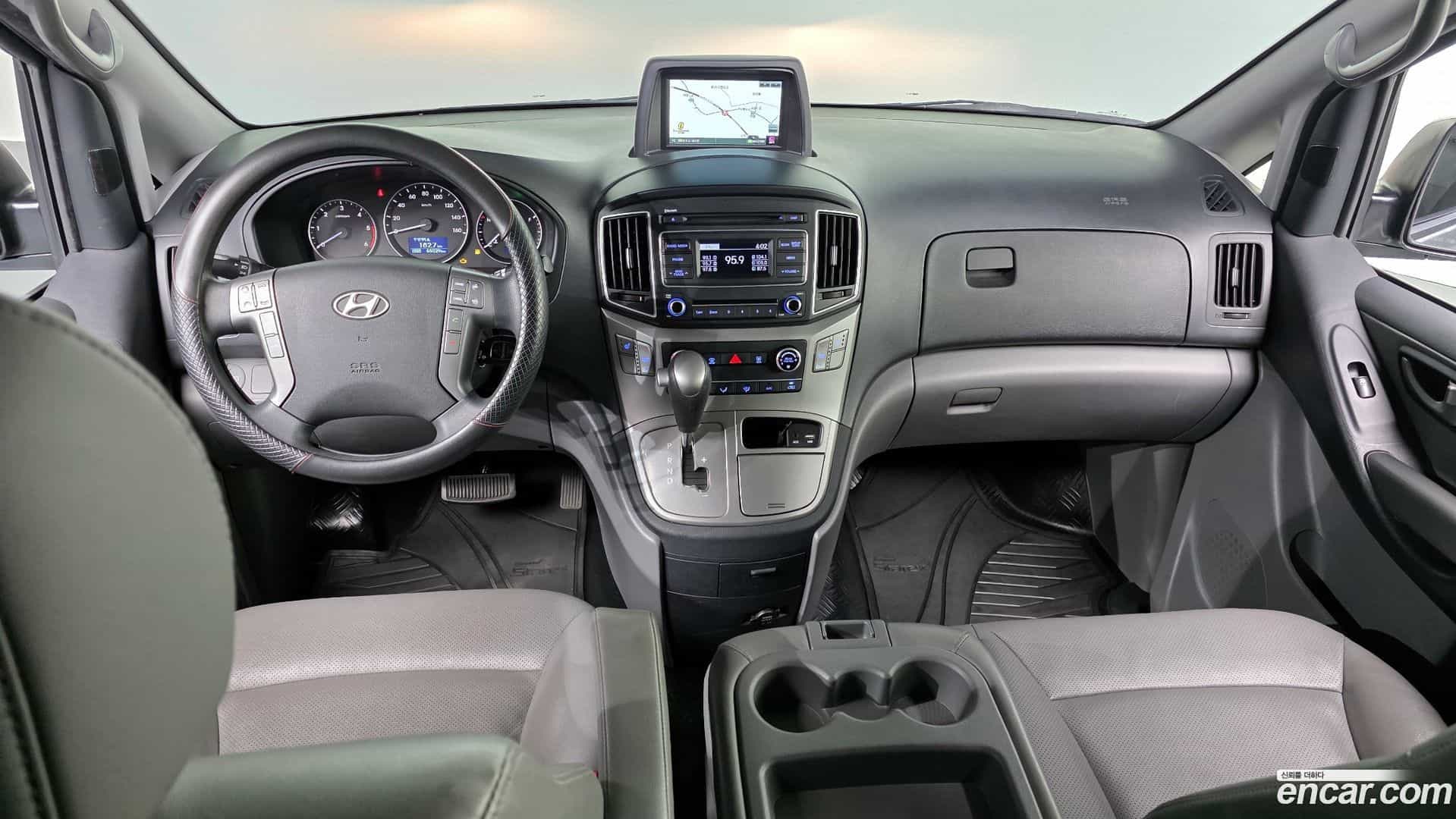 Starex Hyundai 2015.7-INNER-007