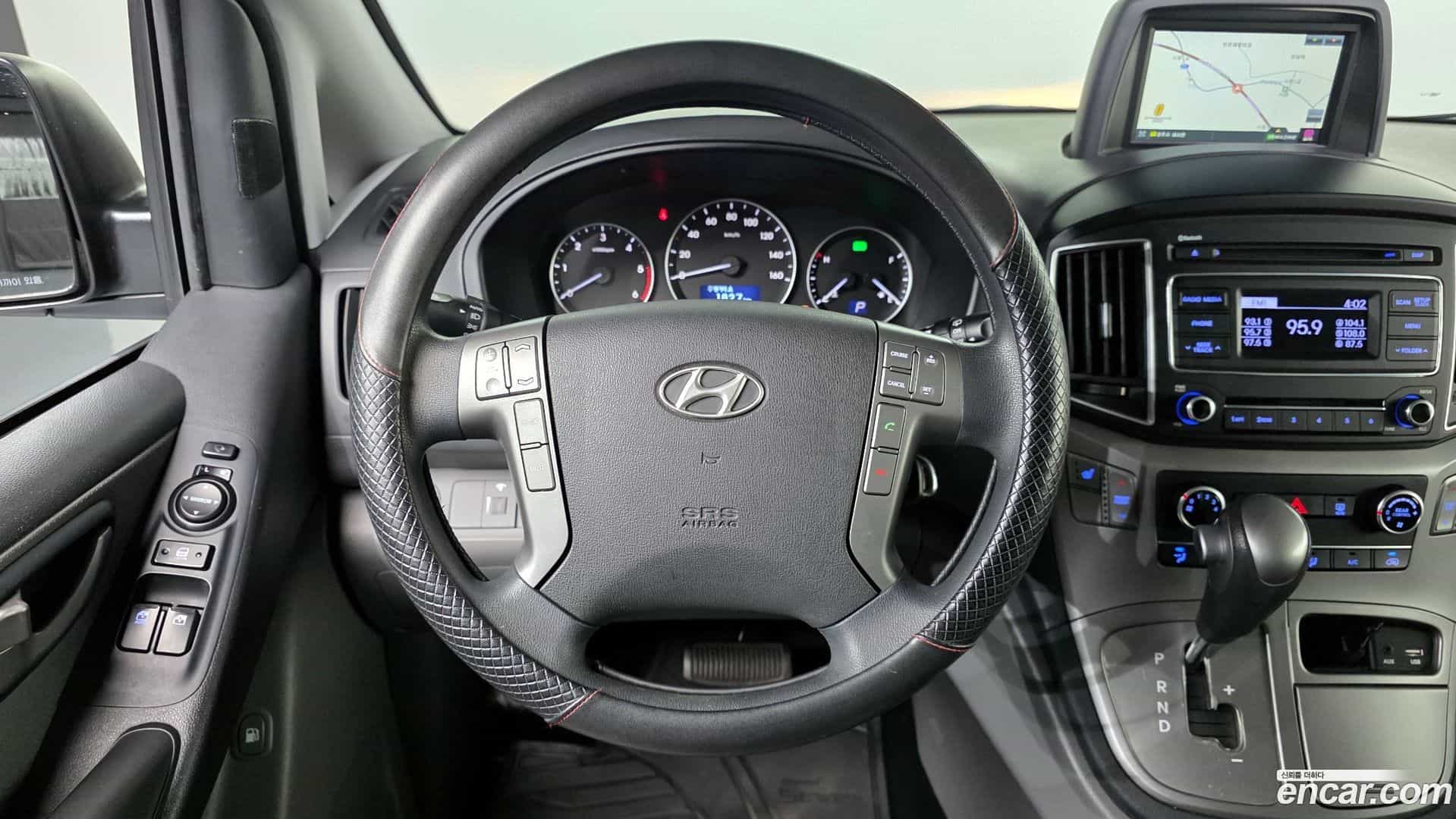 Starex Hyundai 2015.7-OPTION-017
