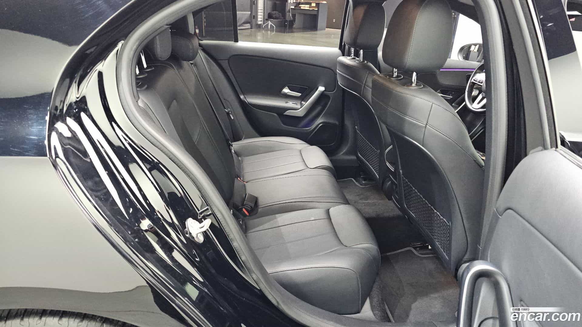 A-Class Mercedes-Benz 2021.0-OPTION-016