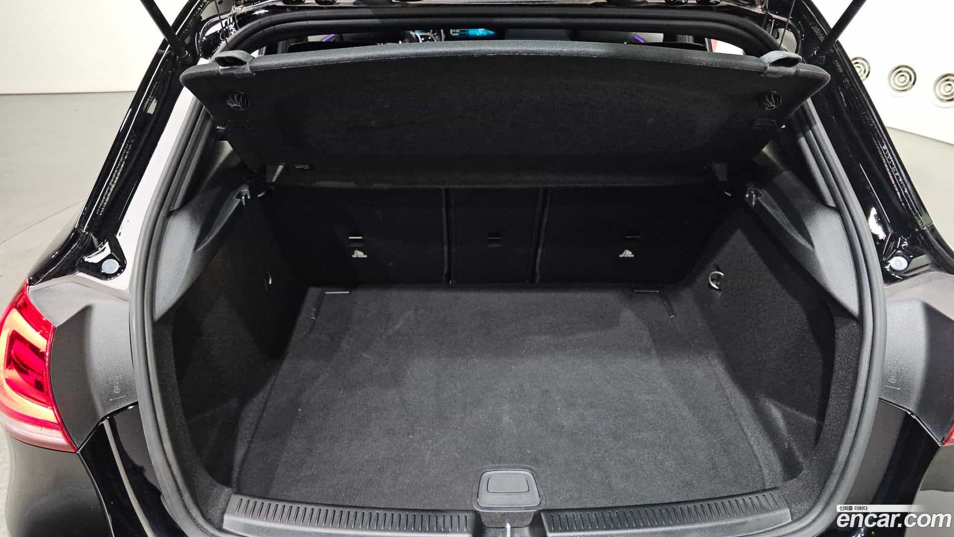 A-Class Mercedes-Benz 2021.0-OPTION-024