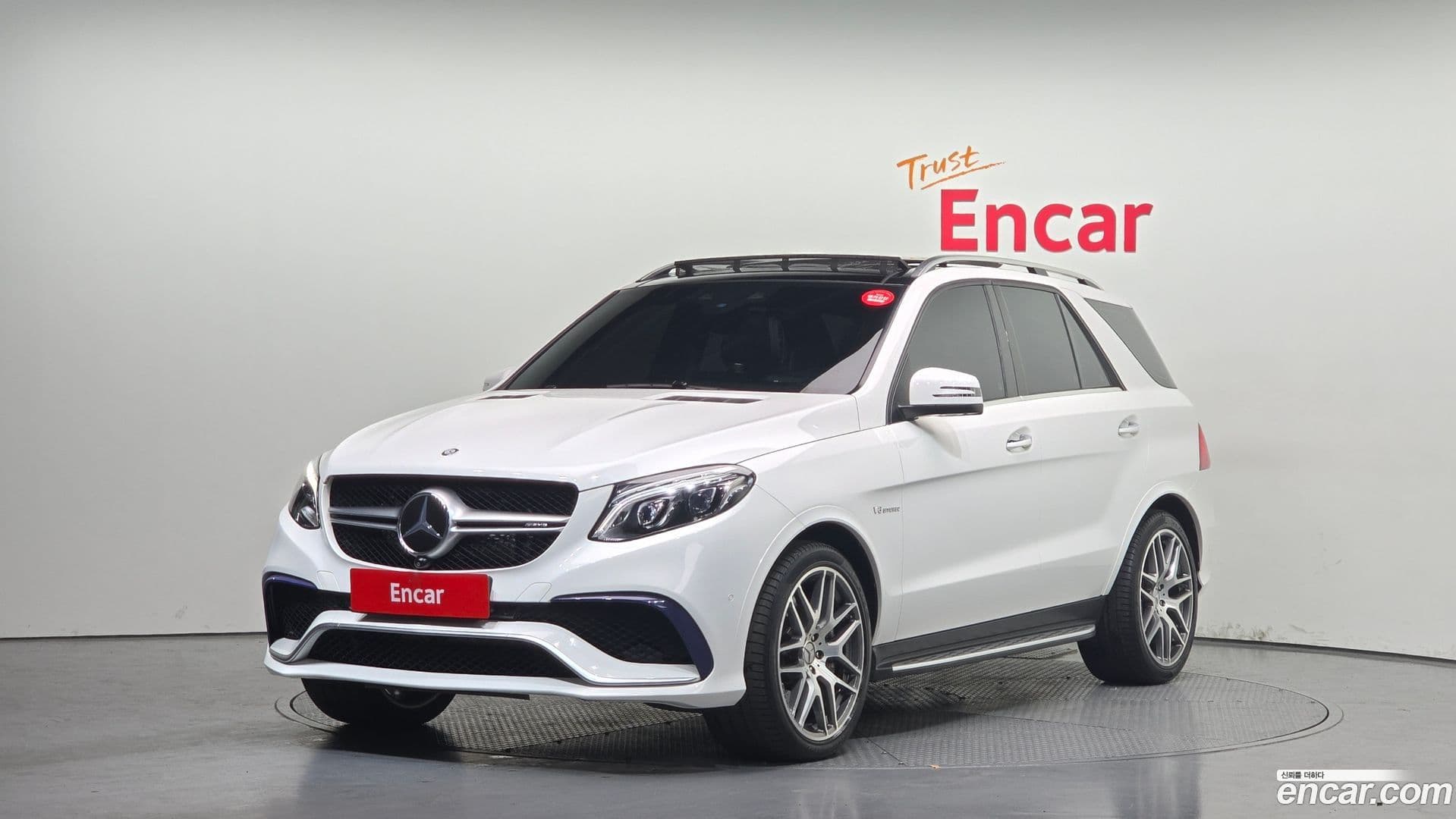 Main__Slider__Photo:GLE-Class Mercedes-Benz 2016.11-0