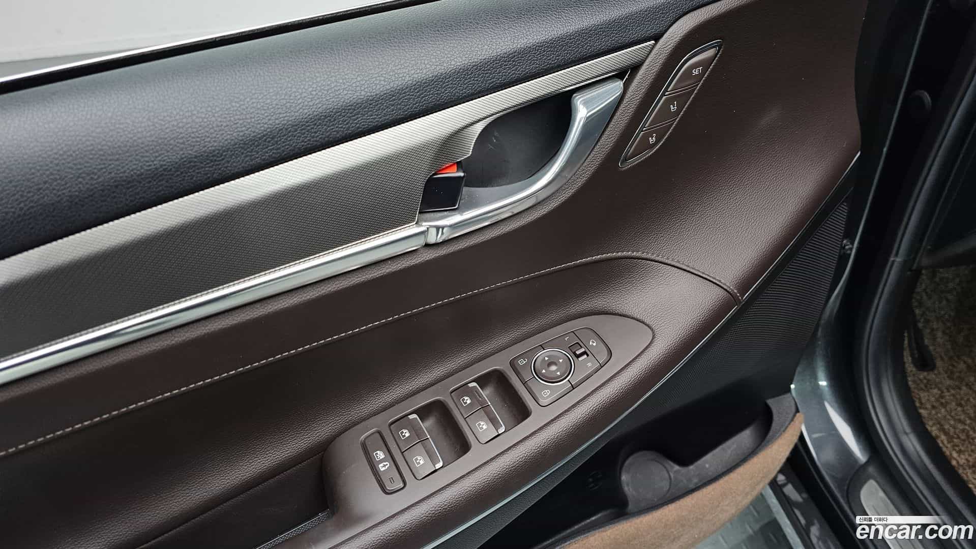 Grandeur Hyundai 2020.6-OPTION-016