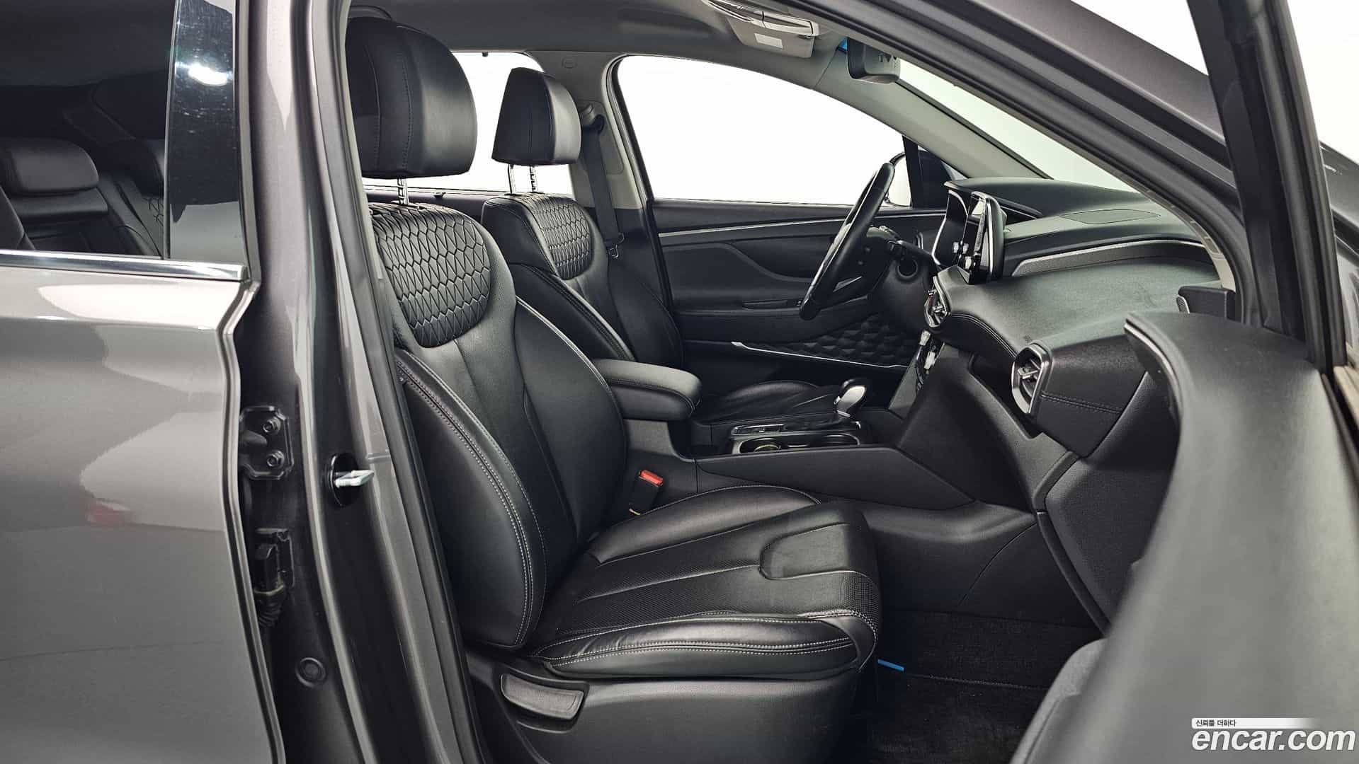 Santafe Hyundai 2019.0-INNER-010
