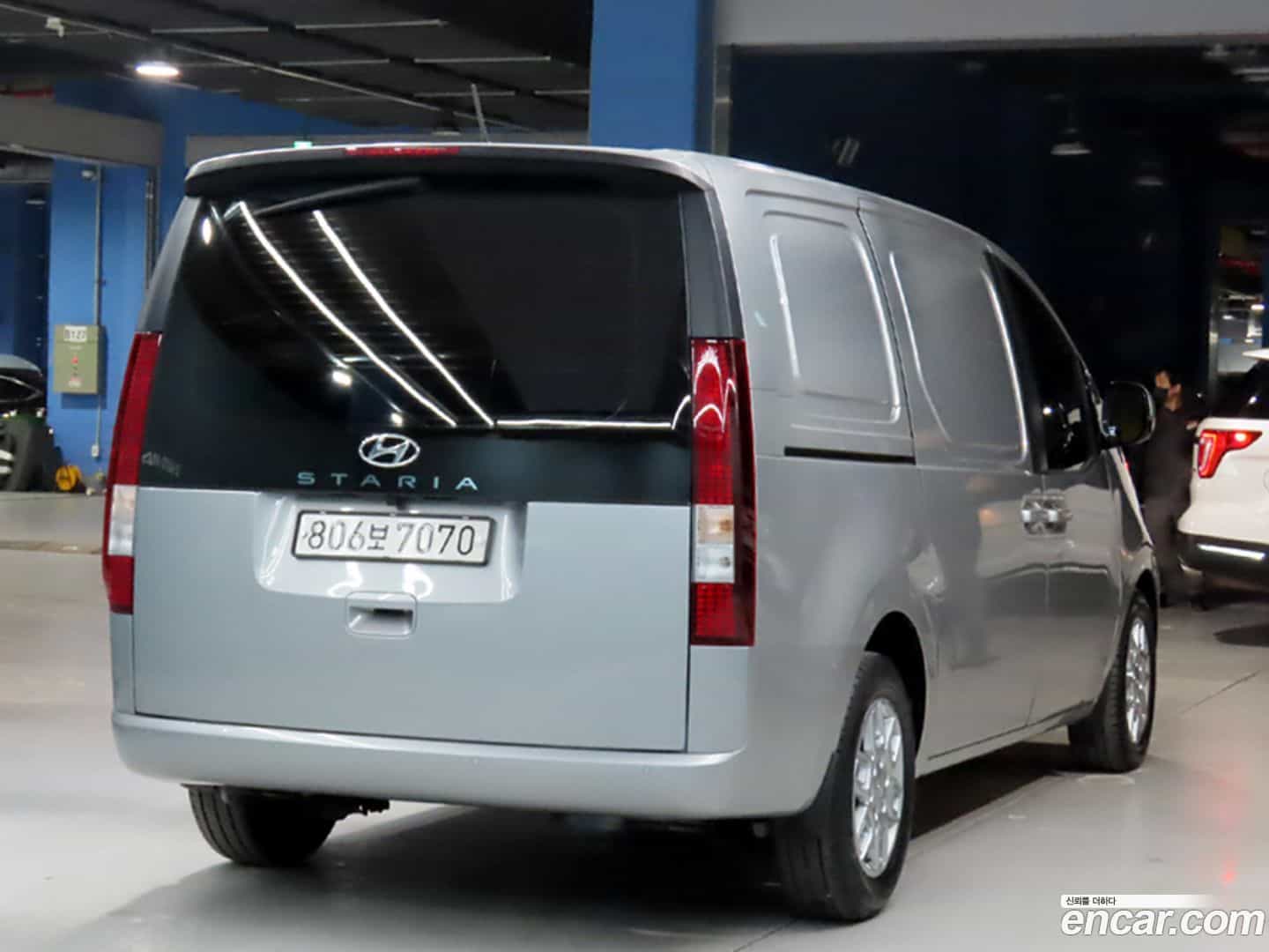 Staria Hyundai 2022.0-OPTION-023