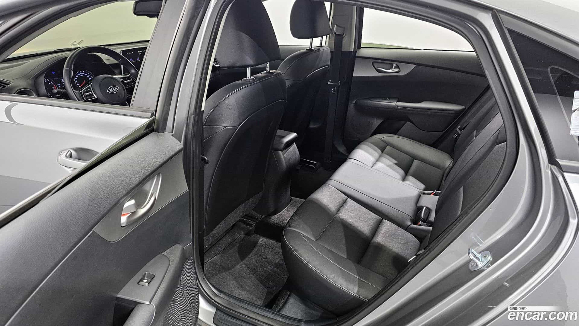 K3 Kia 2021.1-OPTION-015