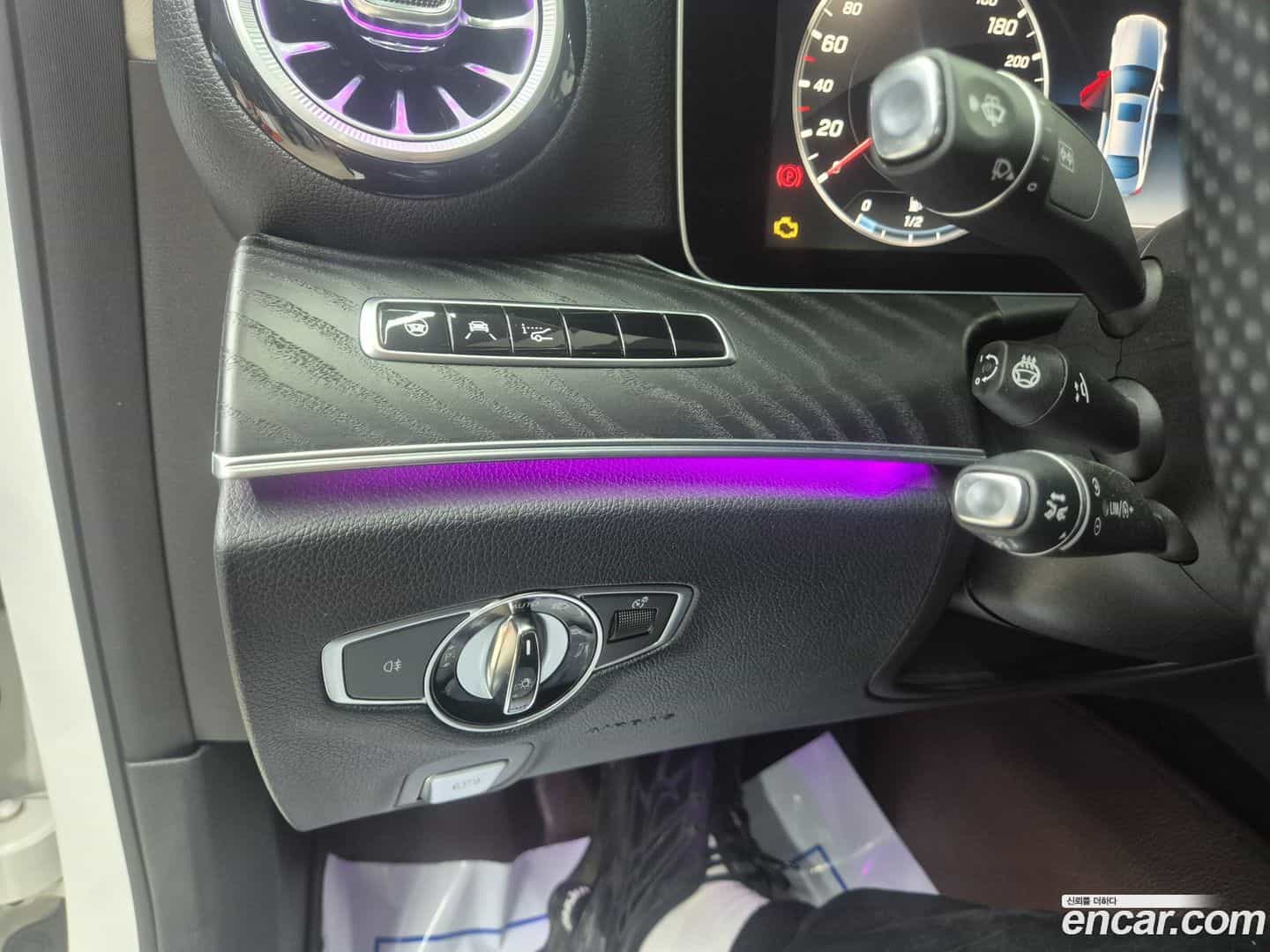 E-Class Mercedes-Benz 2017.5-OPTION-016
