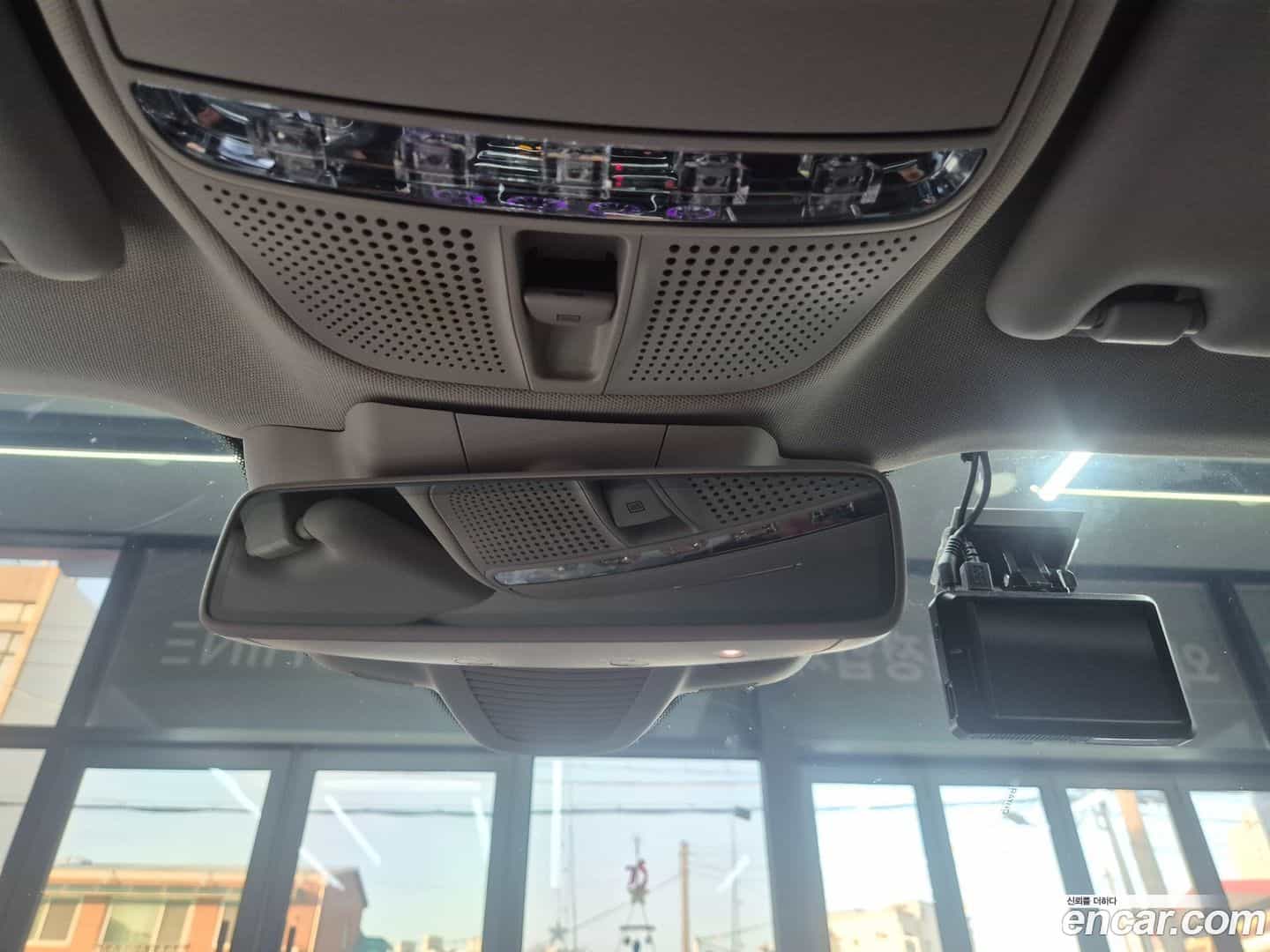 E-Class Mercedes-Benz 2017.5-OPTION-019