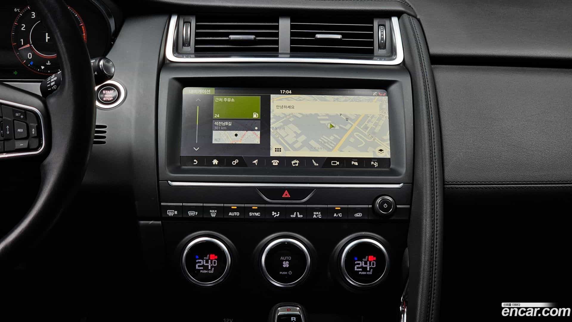 E-PACE Jaguar 2018.10-OPTION-018