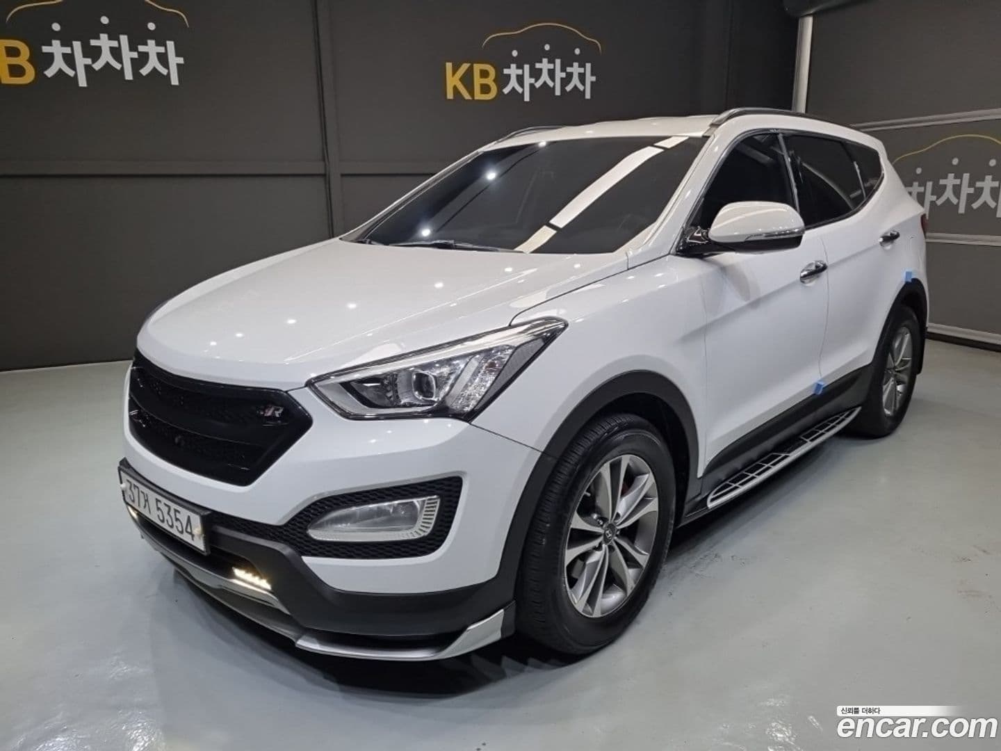 Main__Slider__Photo:Santafe Hyundai 2015.1-0